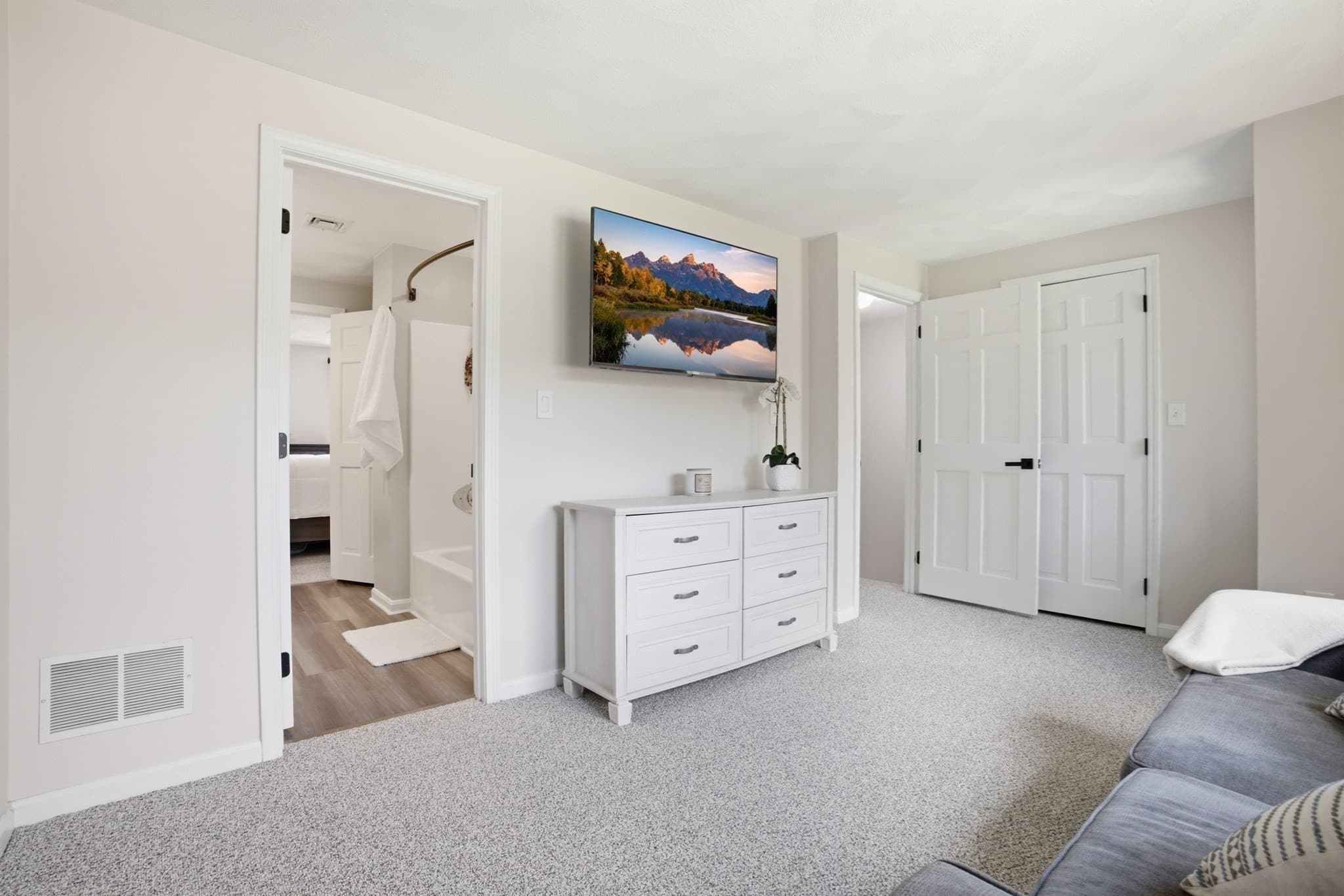 Condominium at 44 Quail Run # 44, Tewksbury MA 01876, Tewksbury, photo 22 of 34