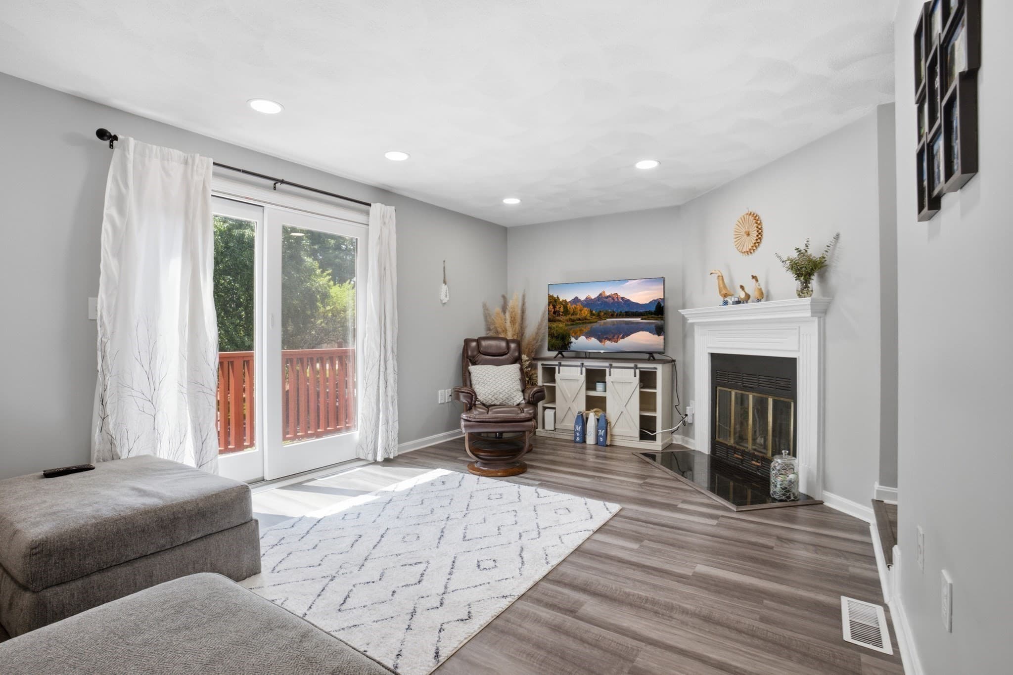 Condominium at 44 Quail Run # 44, Tewksbury MA 01876, Tewksbury, photo 5 of 34
