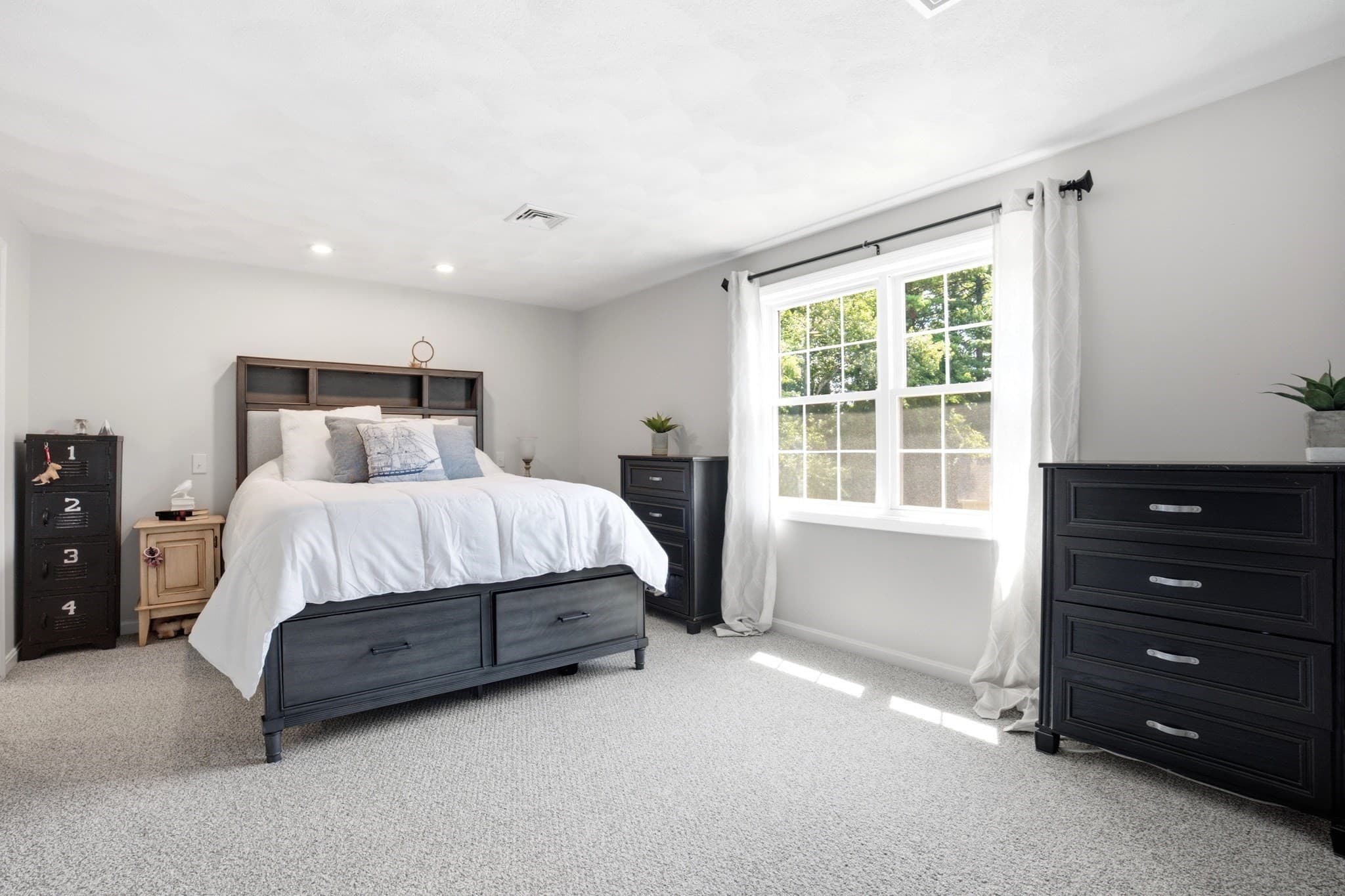 Condominium at 44 Quail Run # 44, Tewksbury MA 01876, Tewksbury, photo 15 of 34