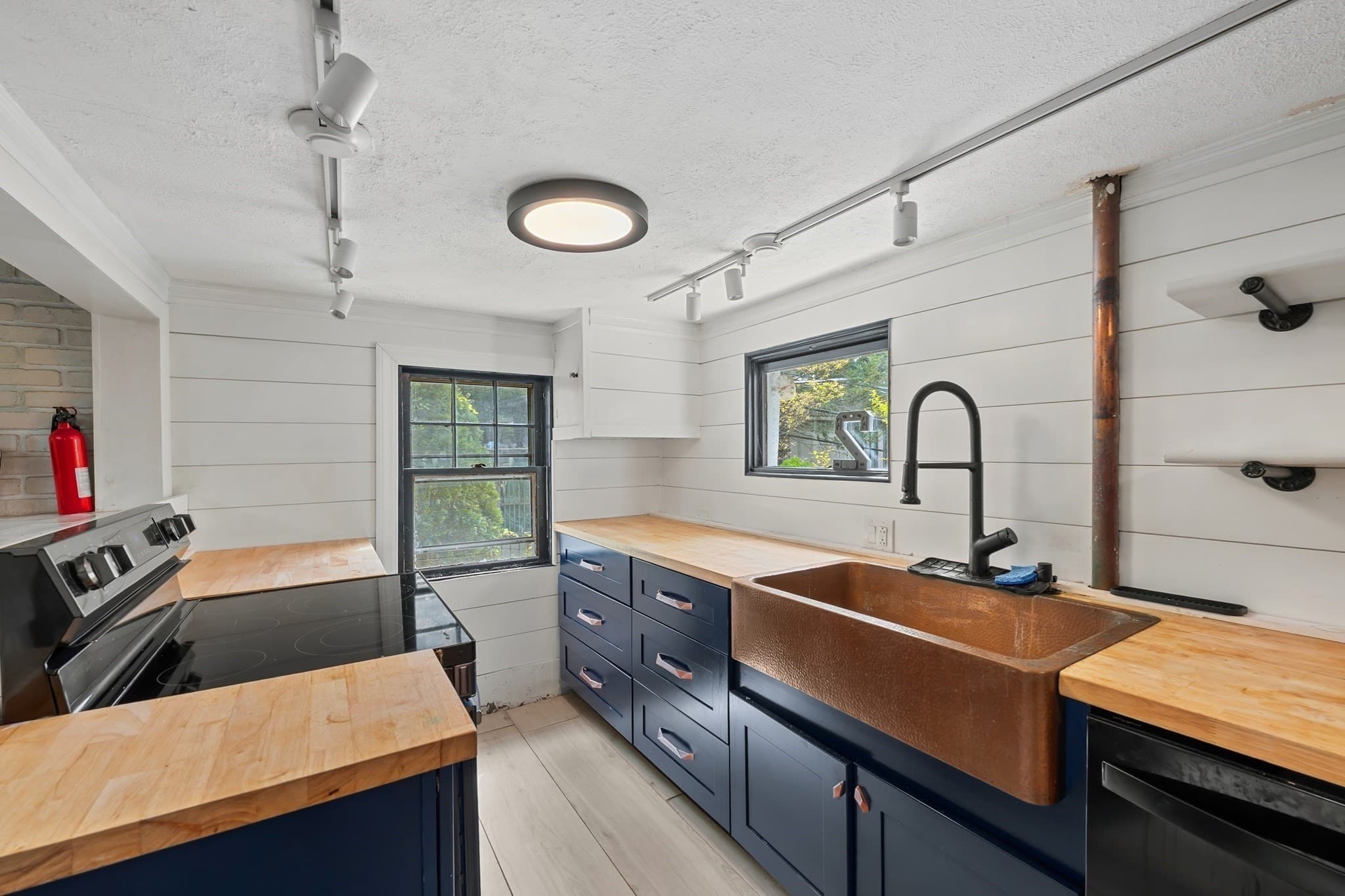 Single Family Residence at 2 Border Rd, Natick MA 01760, Natick, photo 18 of 41