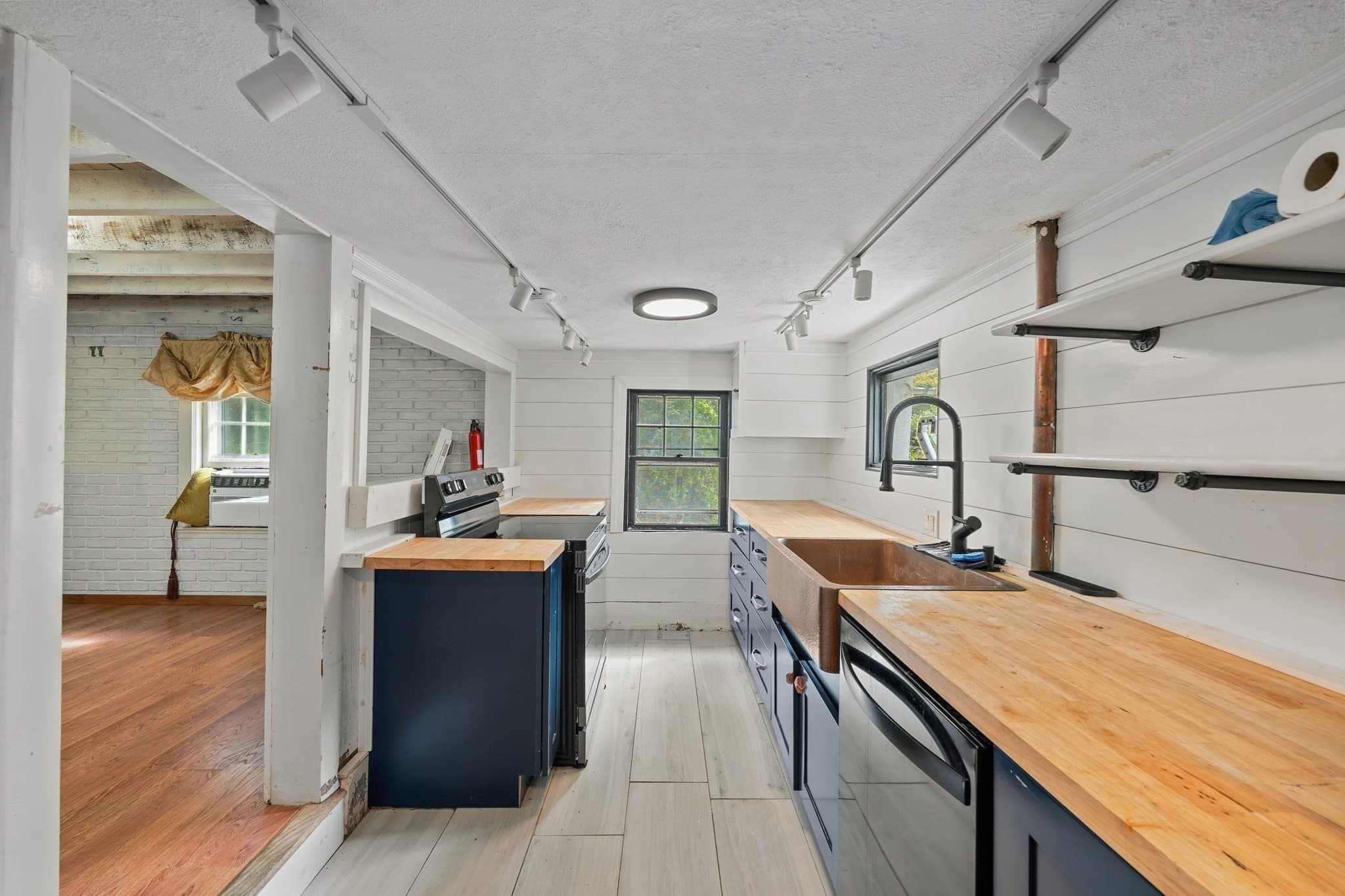 Single Family Residence at 2 Border Rd, Natick MA 01760, Natick, photo 19 of 41