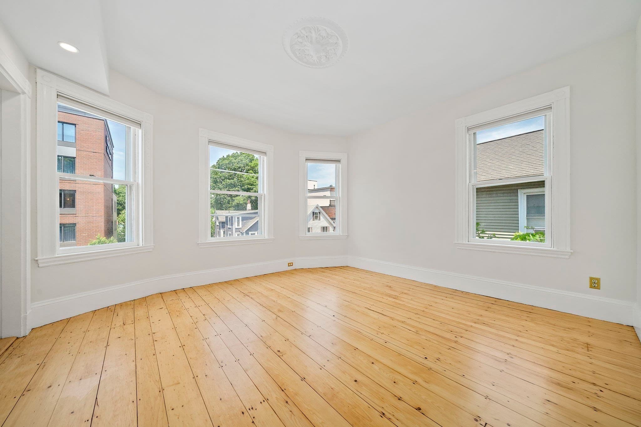 Condominium at 98 Boylston St # 3, Brookline MA 02445, Brookline, photo 2 of 15