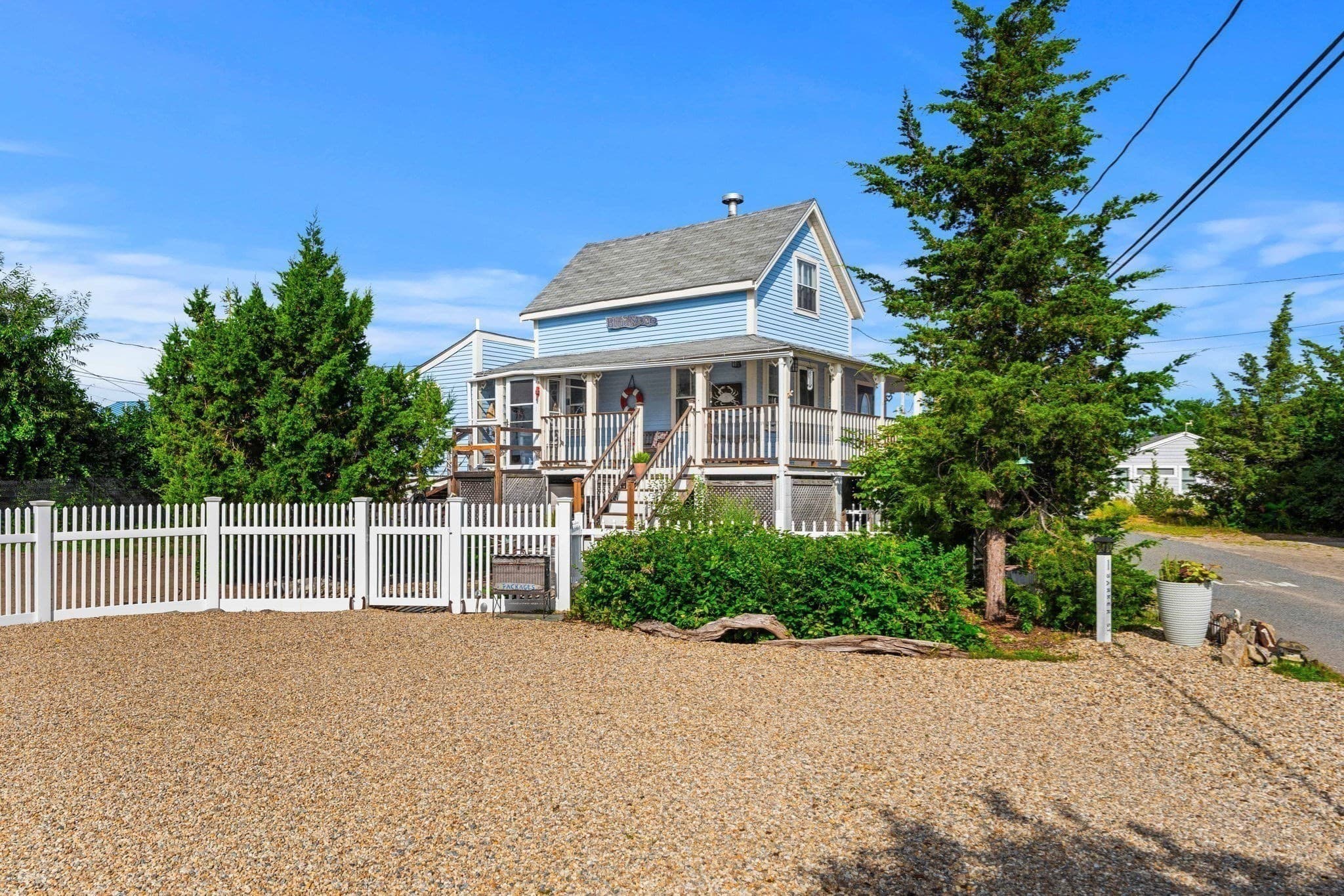 Single Family Residence at 1 Barker Street, Newburyport MA 01950, Newburyport, photo 2 of 40