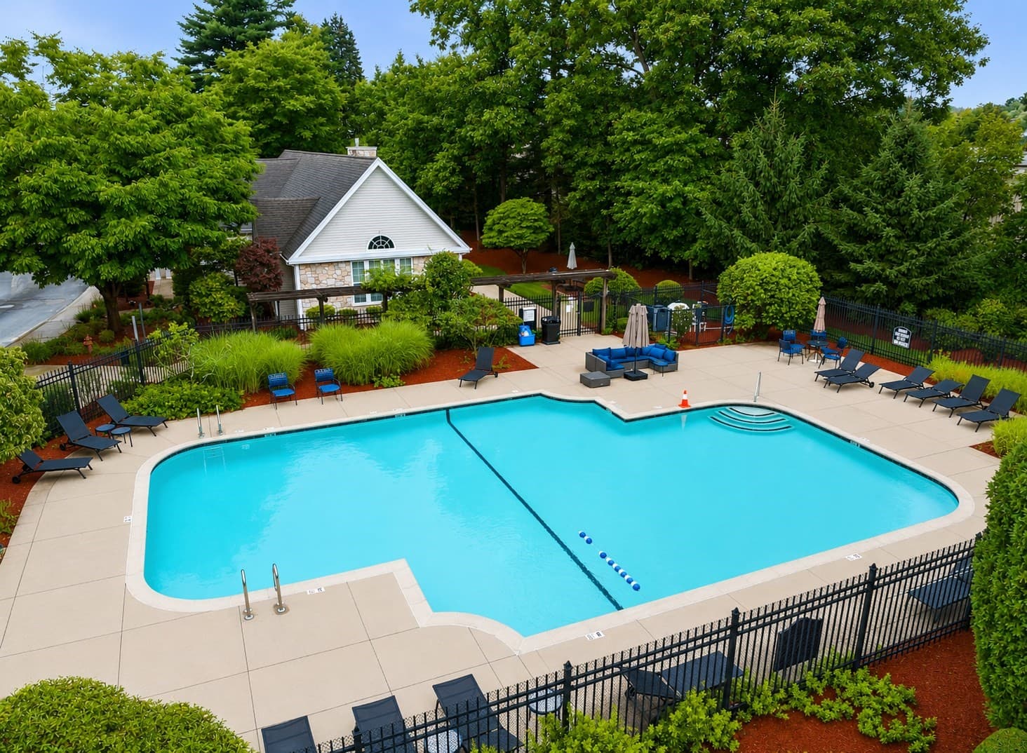 Condominium at 23 Hampshire Rd # 113, Methuen MA 01844, Methuen, photo 30 of 32
