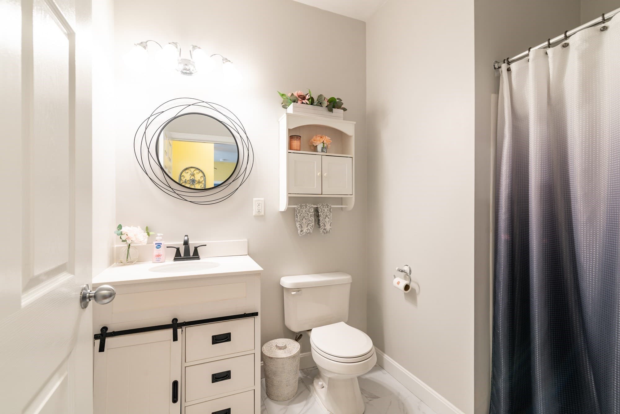 Condominium at 23 Hampshire Rd # 113, Methuen MA 01844, Methuen, photo 25 of 32