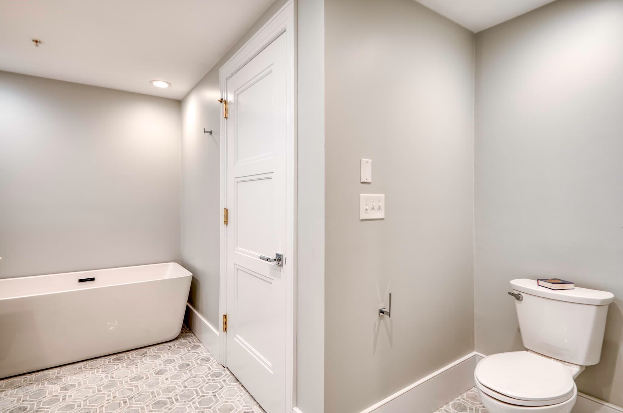 Condominium at 377 West First # 6, Boston MA 02127, Boston, photo 20 of 37