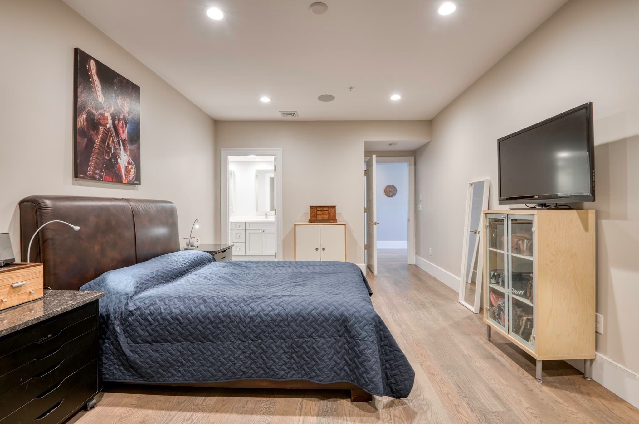 Condominium at 377 West First # 6, Boston MA 02127, Boston, photo 14 of 37