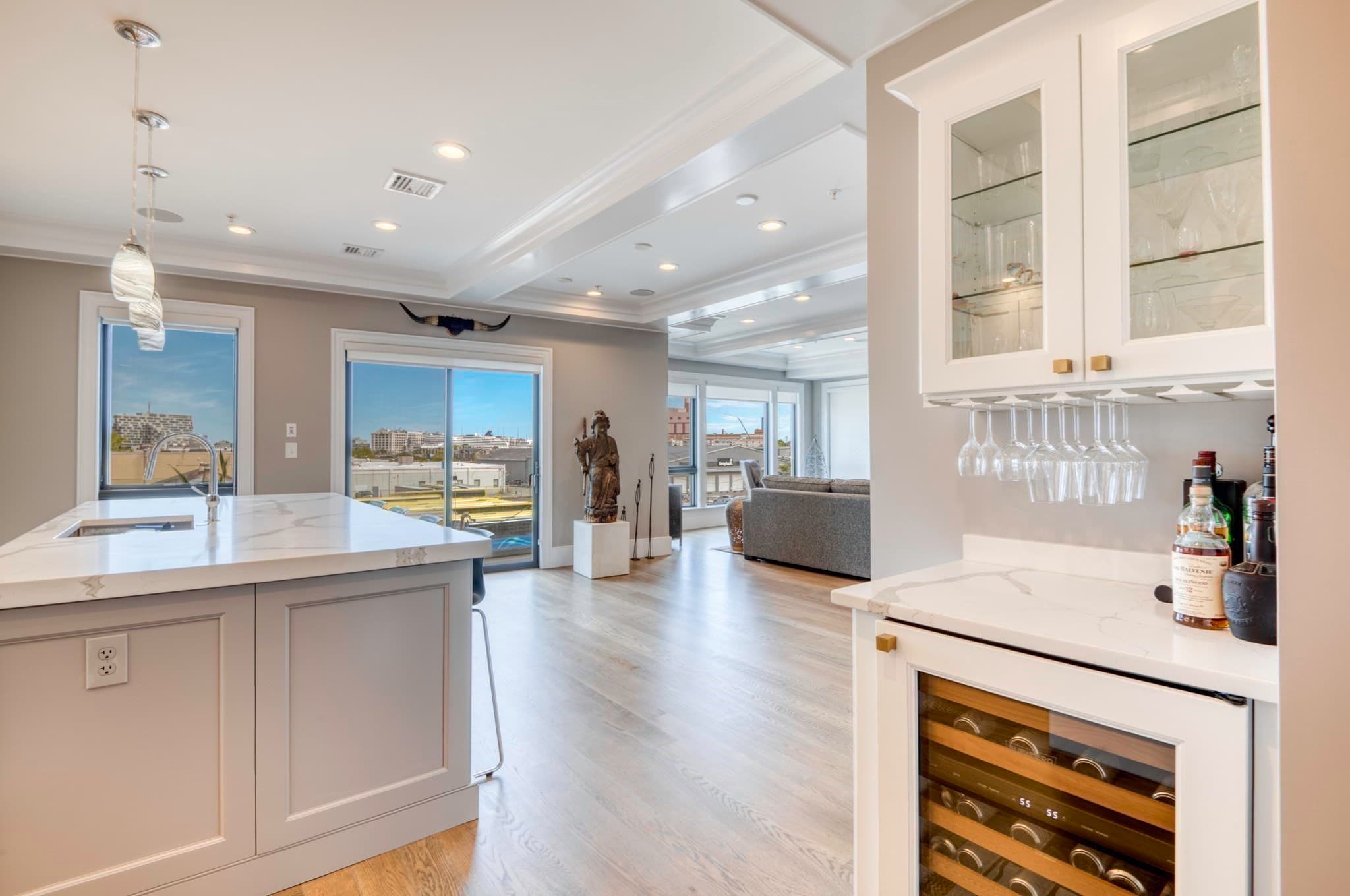 Condominium at 377 West First # 6, Boston MA 02127, Boston, photo 4 of 37