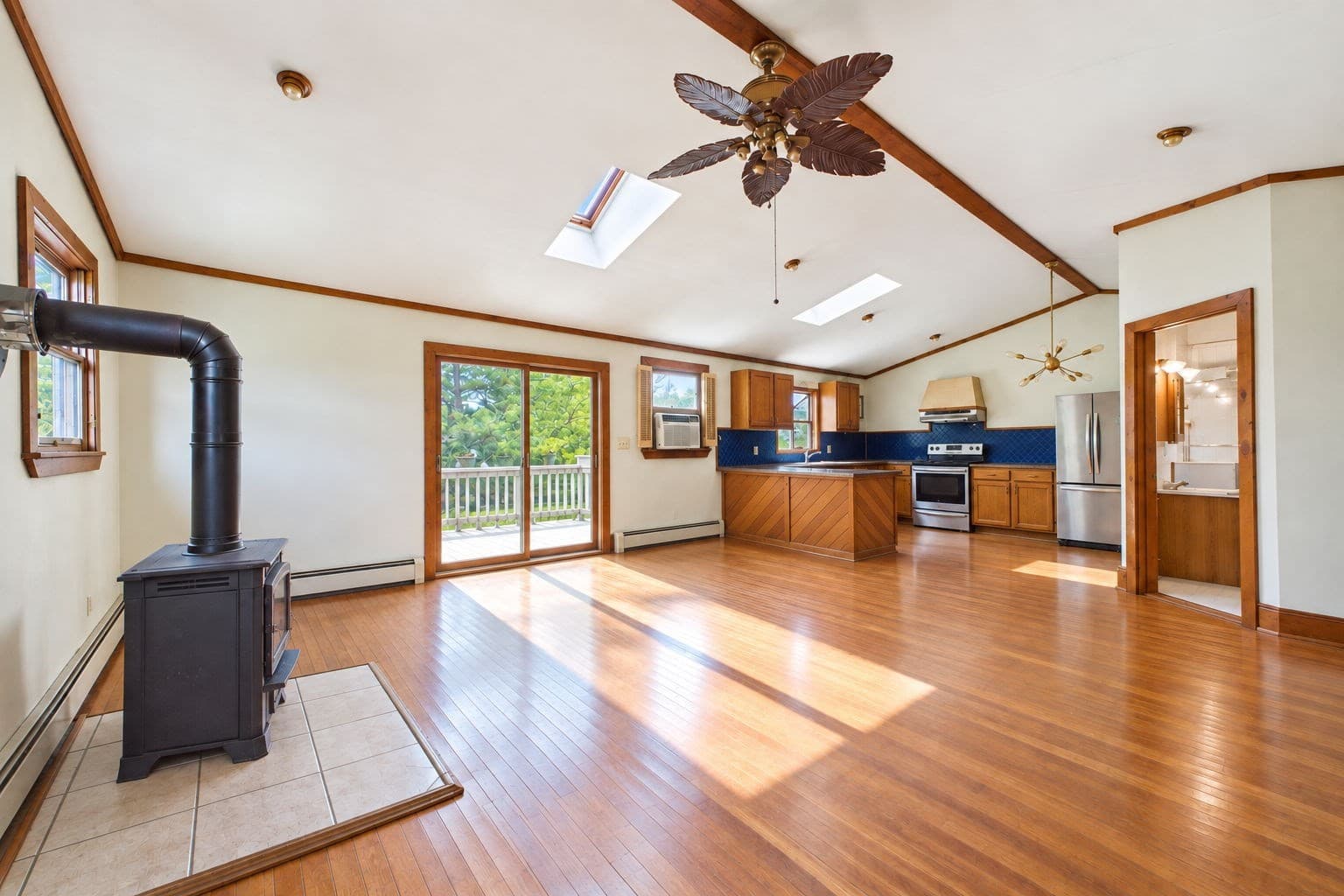 Single Family Residence at 9 Reservation Rd, Fairhaven MA 02719, Fairhaven, photo 7 of 25