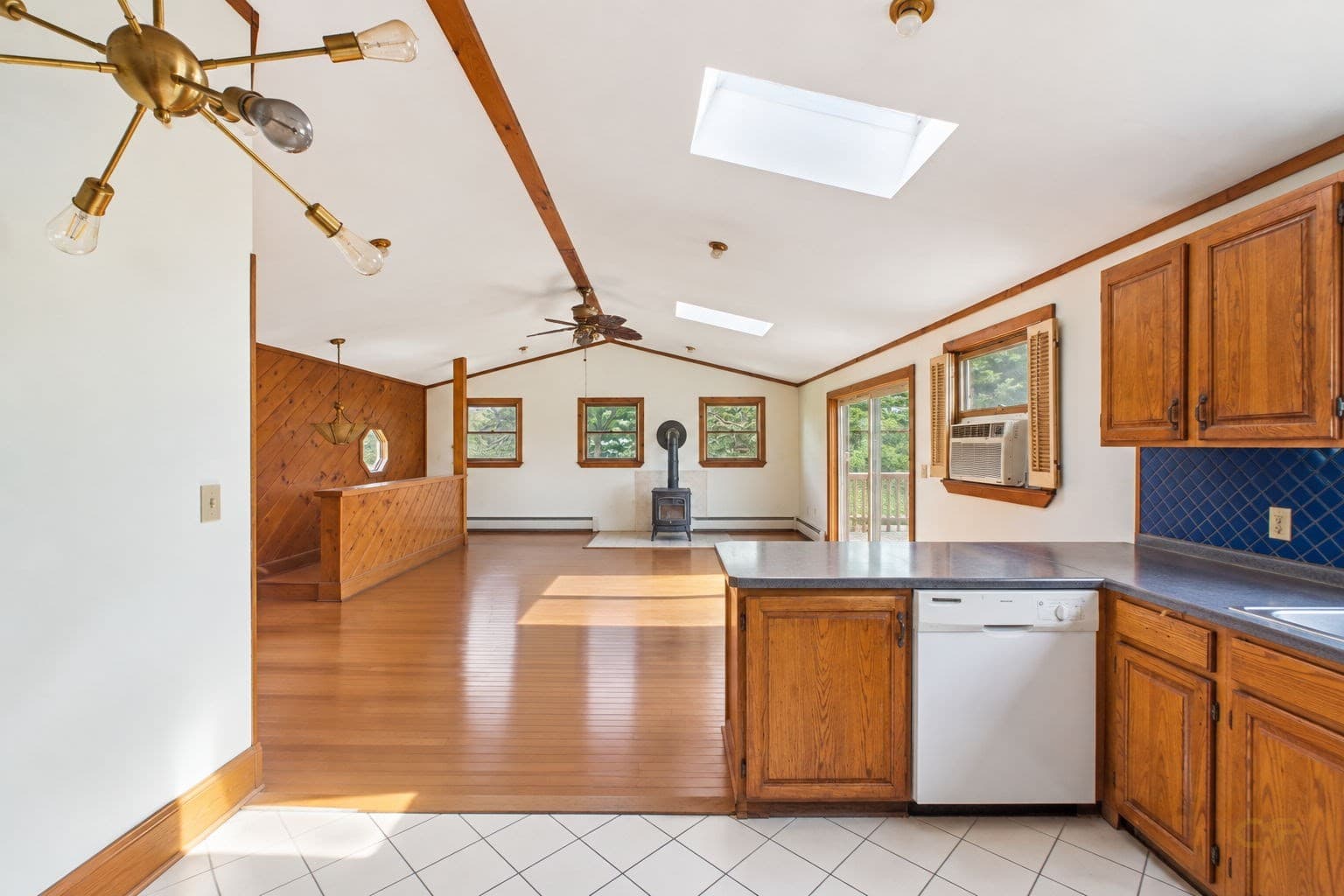Single Family Residence at 9 Reservation Rd, Fairhaven MA 02719, Fairhaven, photo 10 of 25