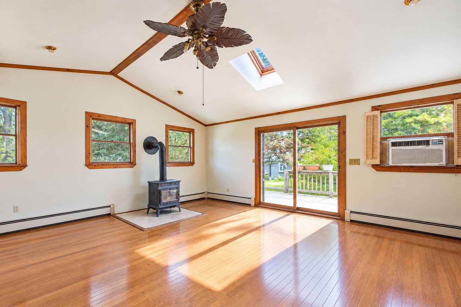 Single Family Residence at 9 Reservation Rd, Fairhaven MA 02719, Fairhaven, photo 4 of 25