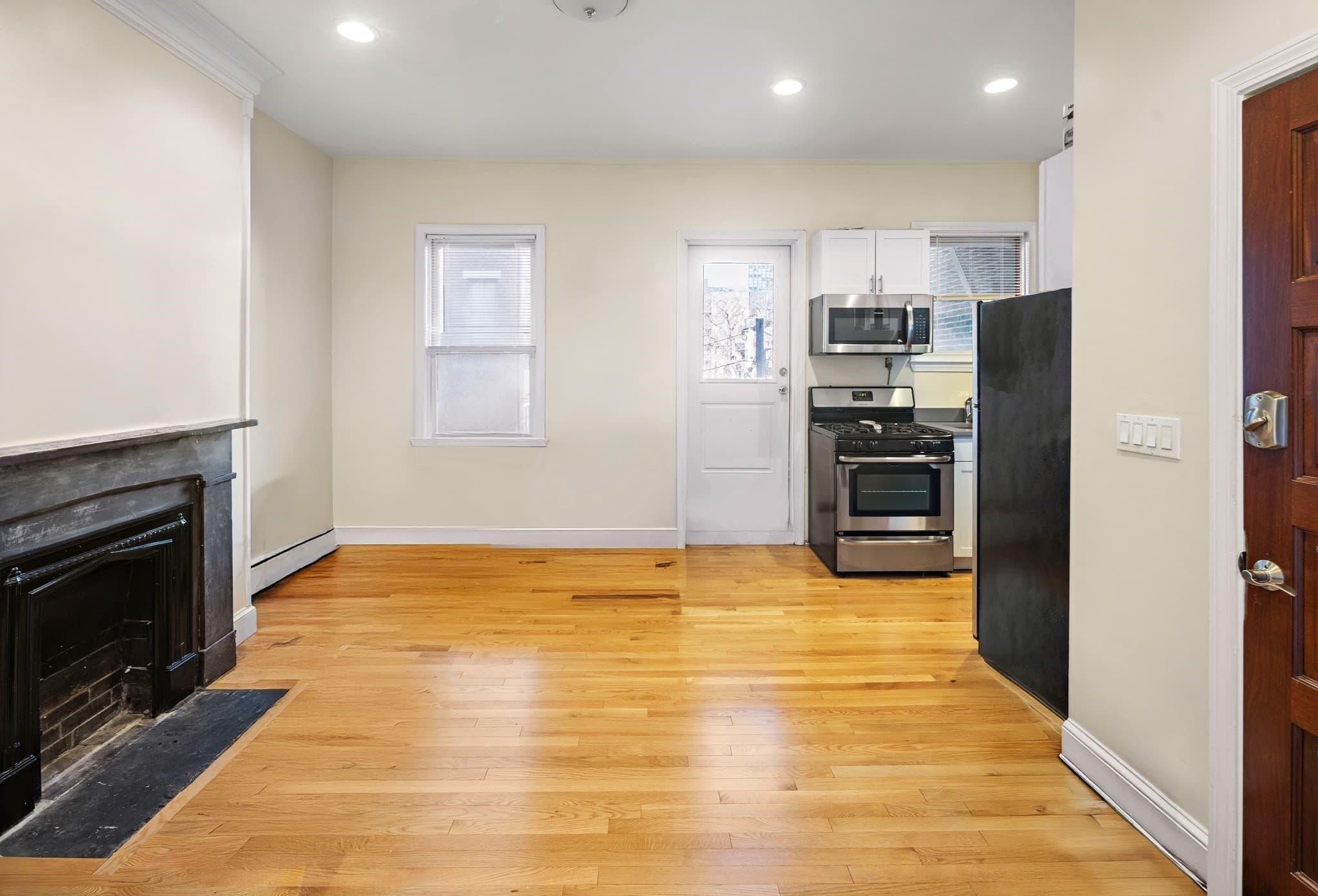 5+ Family - 5+ Units Up/Down at 775 Tremont Street, Boston MA 02118, Boston, photo 6 of 24