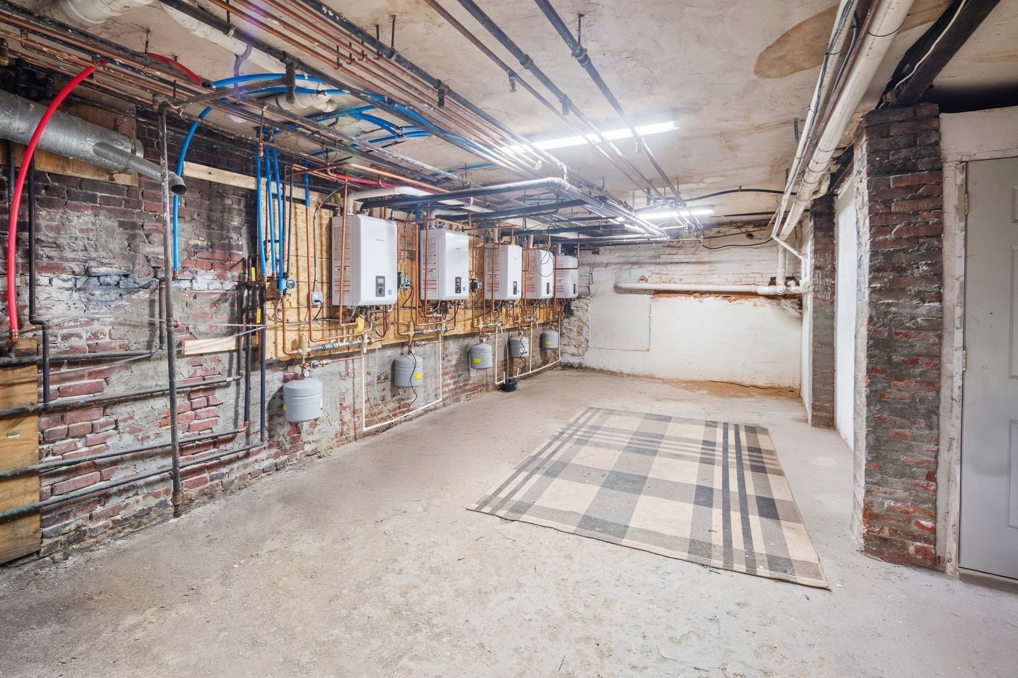 5+ Family - 5+ Units Up/Down at 775 Tremont Street, Boston MA 02118, Boston, photo 20 of 24