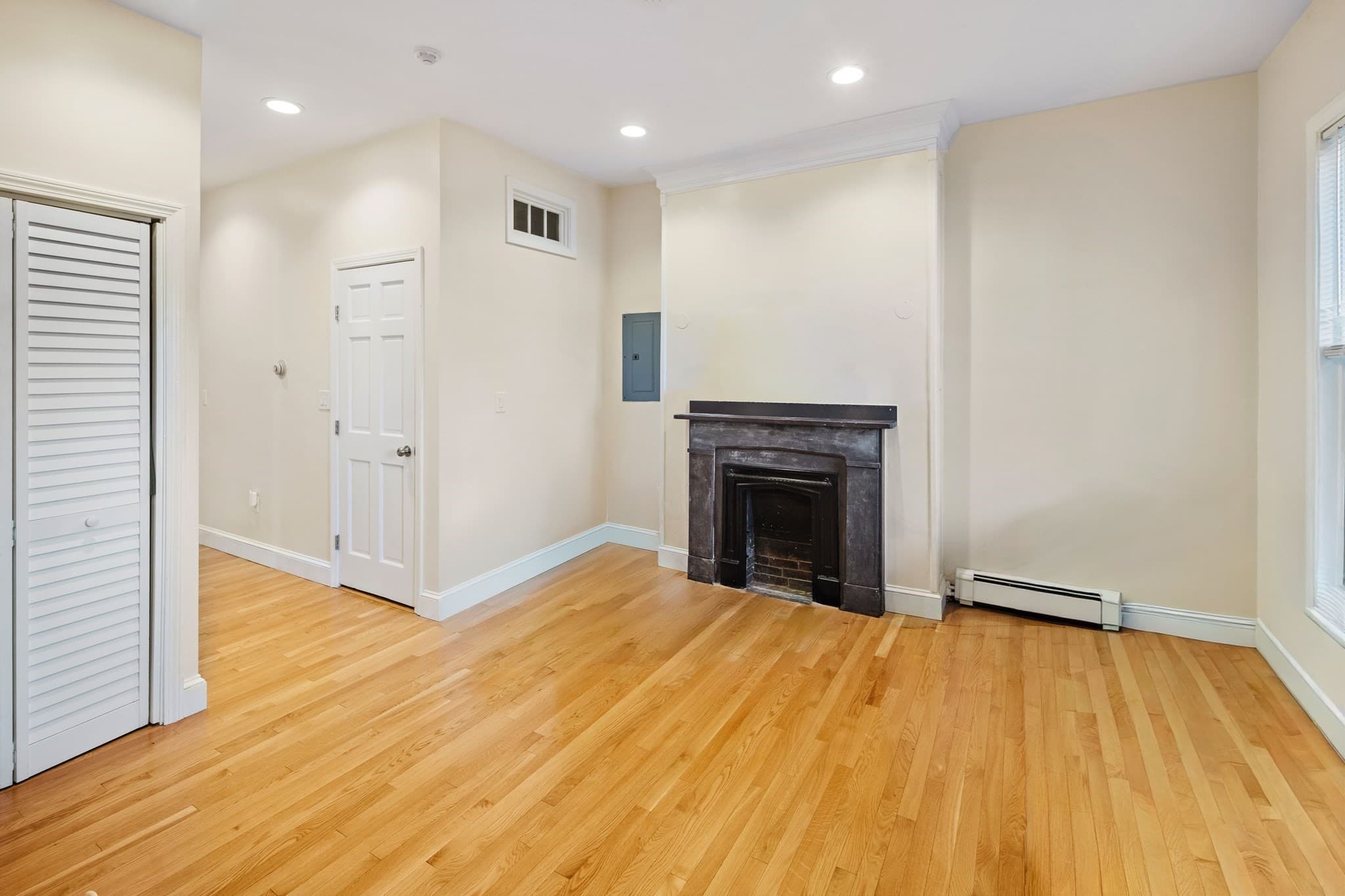 5+ Family - 5+ Units Up/Down at 775 Tremont Street, Boston MA 02118, Boston, photo 9 of 24