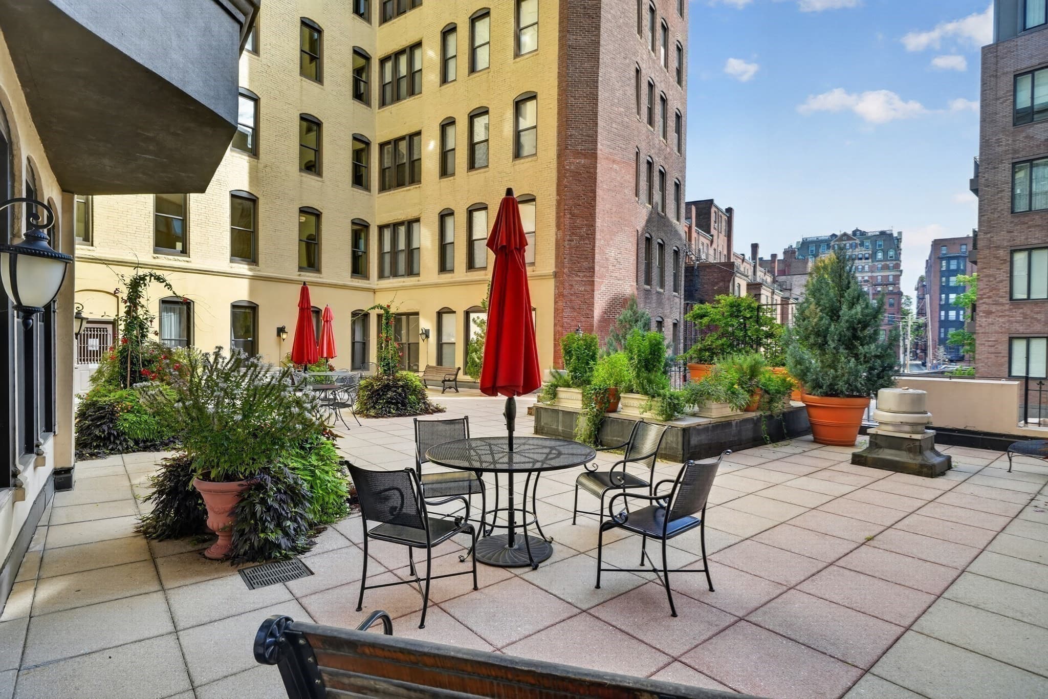 Condominium at 4 Charlesgate East # 402, Boston MA 02115, photo 32 of 36