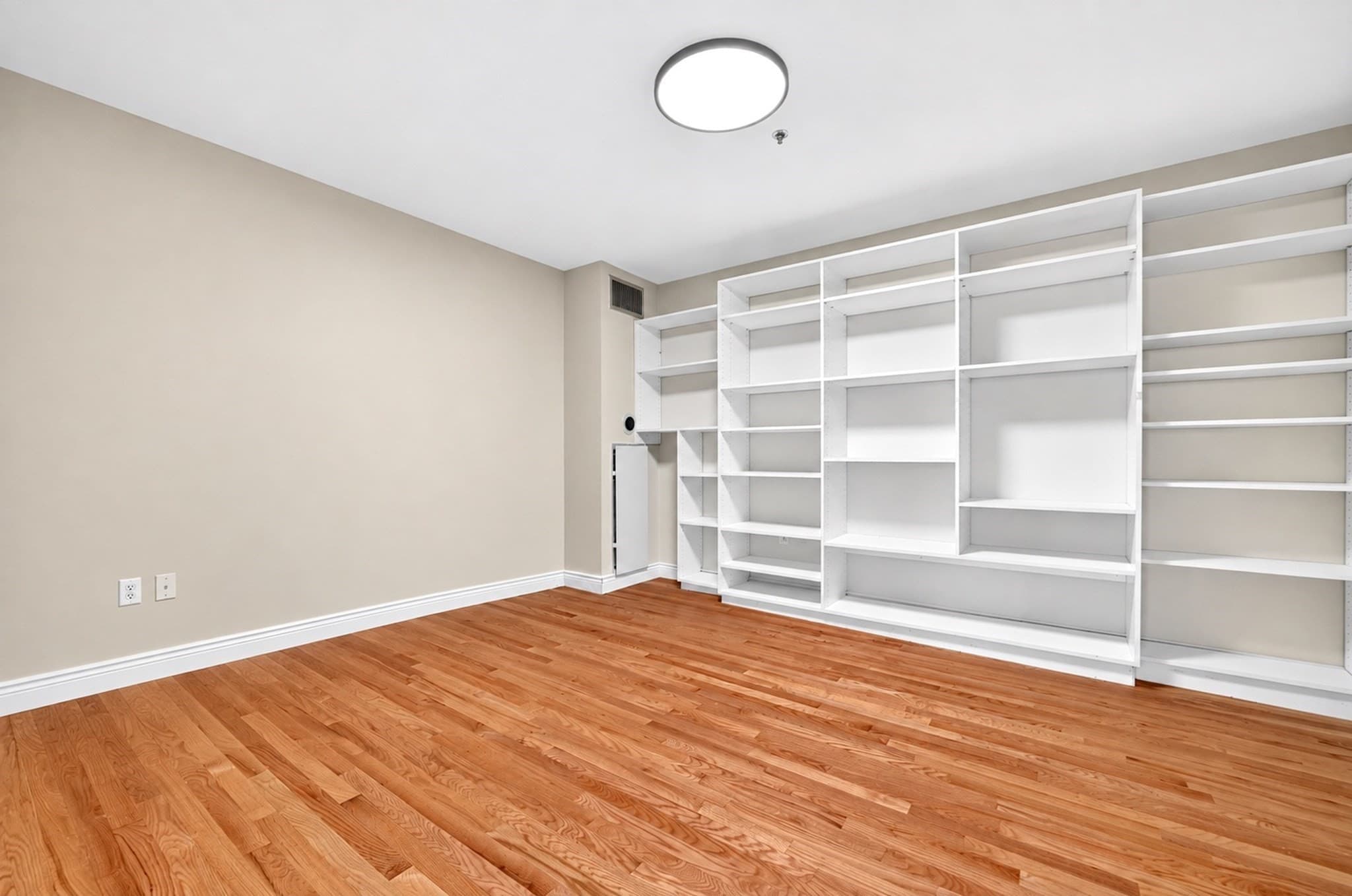 Condominium at 4 Charlesgate East # 402, Boston MA 02115, photo 18 of 36