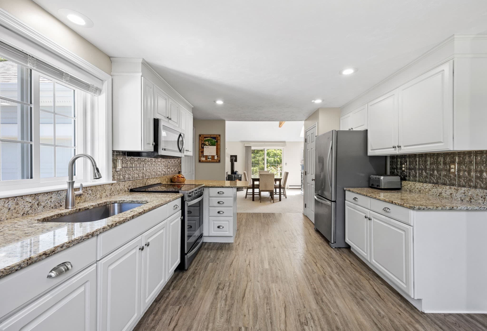 Single Family Residence at 18 Pleasant Wood Dr, Sandwich MA 02563, Sandwich, photo 3 of 25