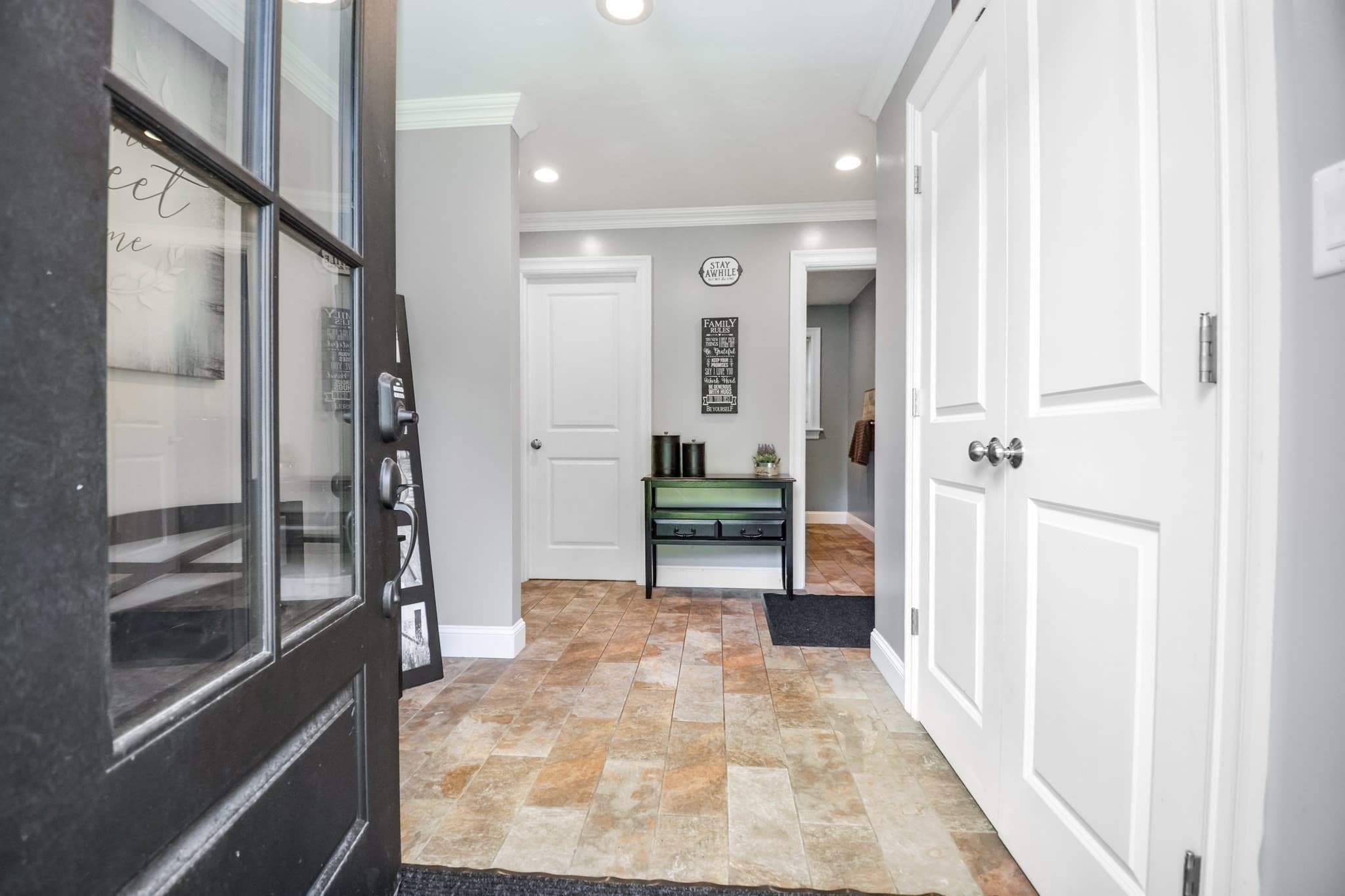 Single Family Residence at 529 East St, Bridgewater MA 02324, Bridgewater, photo 5 of 42