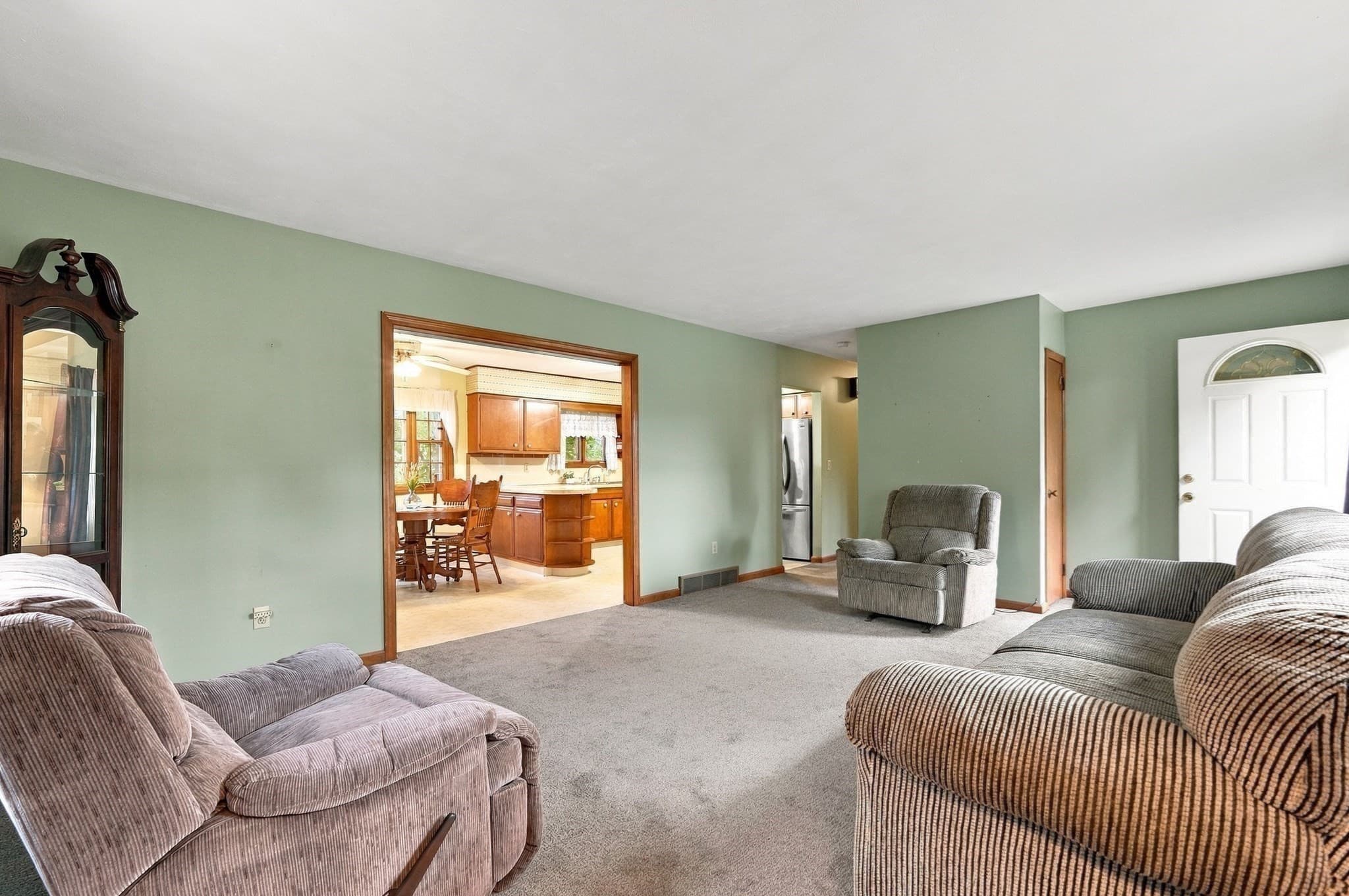 Single Family Residence at 6 Lincoln Dr, Fairhaven MA 02719, Fairhaven, photo 17 of 40