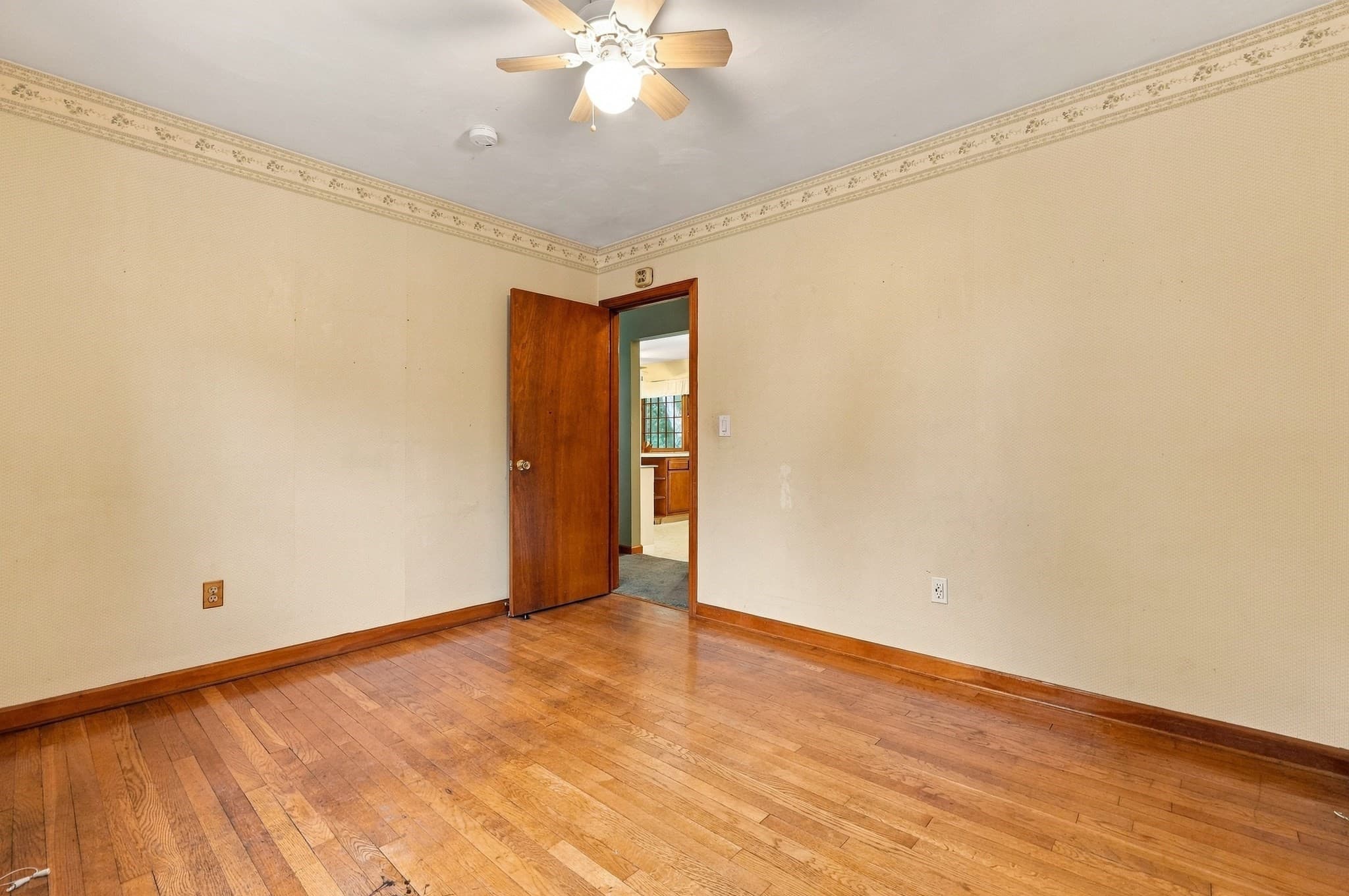 Single Family Residence at 6 Lincoln Dr, Fairhaven MA 02719, Fairhaven, photo 22 of 40