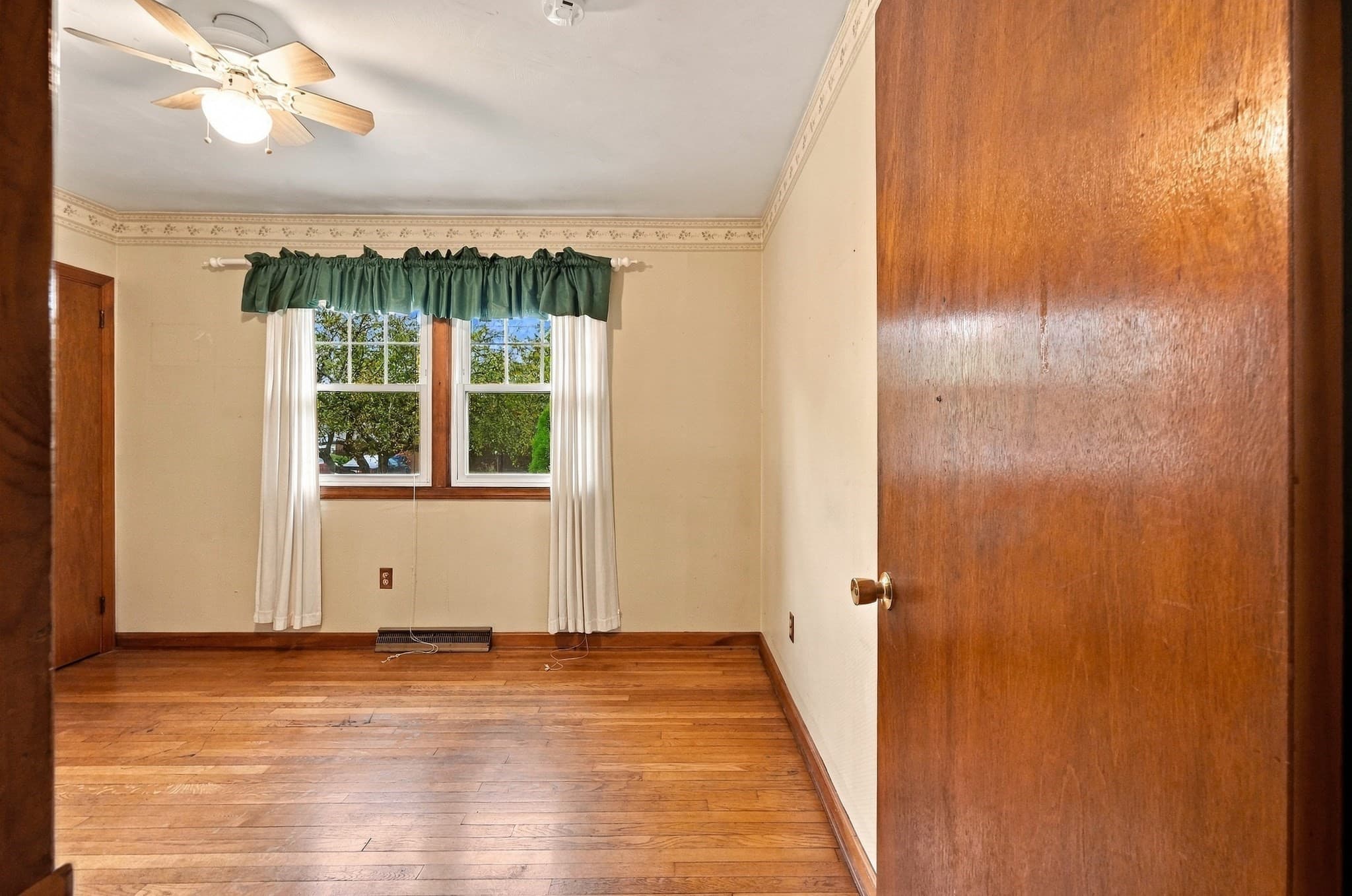Single Family Residence at 6 Lincoln Dr, Fairhaven MA 02719, Fairhaven, photo 25 of 40