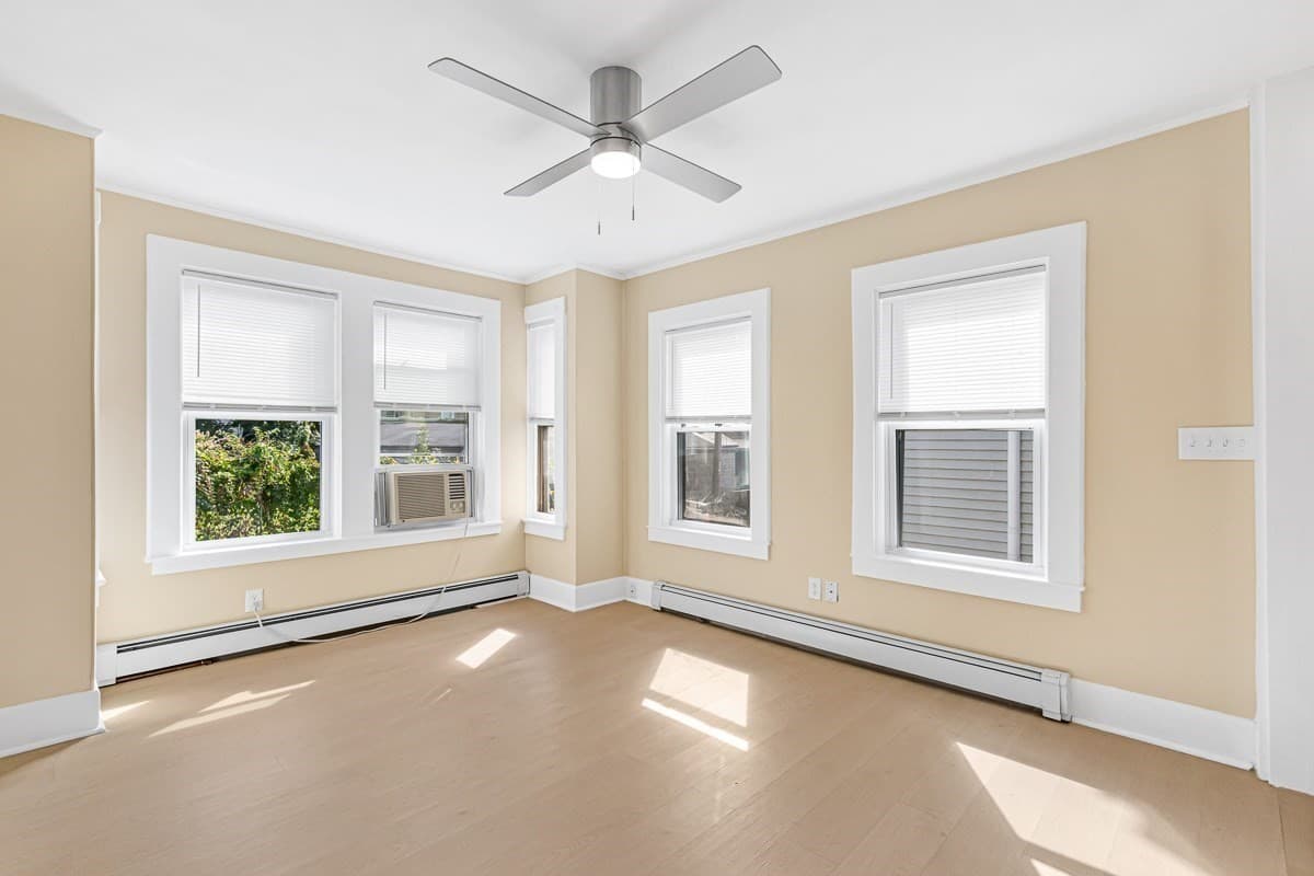 Single Family Residence at 6 Coffin Avenue Ct, New Bedford MA 02746, New Bedford, photo 3 of 26