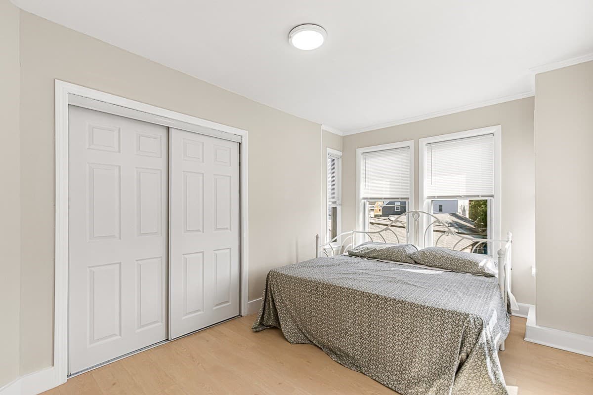 Single Family Residence at 6 Coffin Avenue Ct, New Bedford MA 02746, New Bedford, photo 14 of 26
