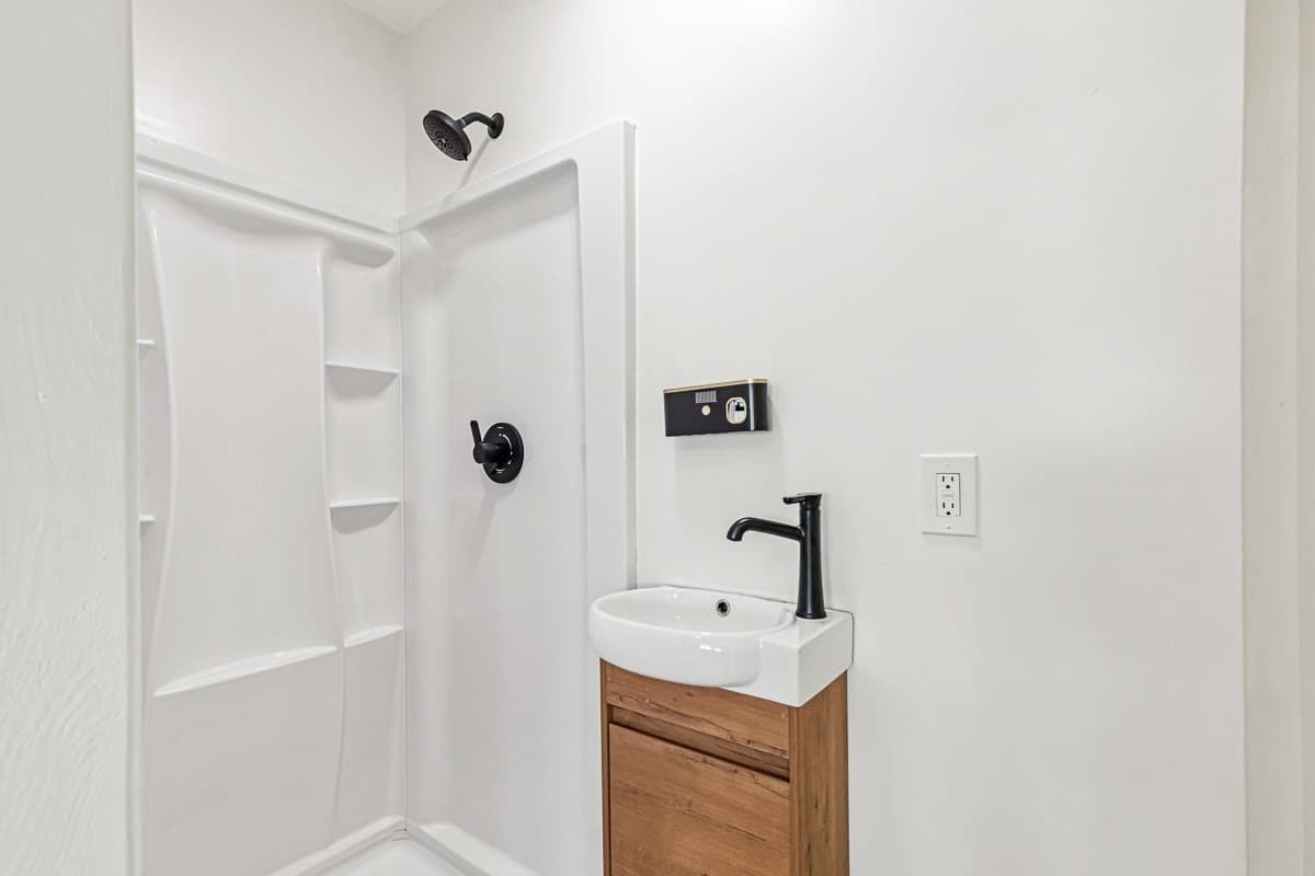 Single Family Residence at 6 Coffin Avenue Ct, New Bedford MA 02746, New Bedford, photo 11 of 26