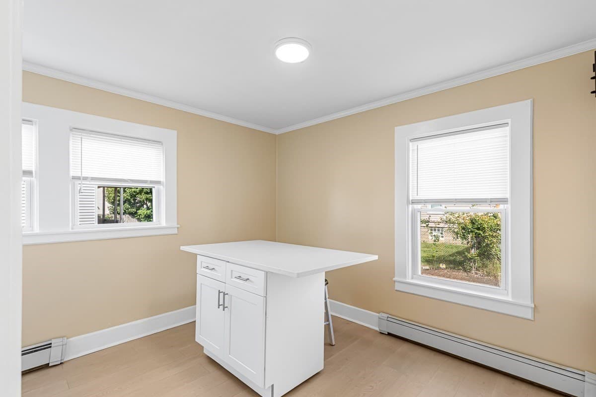 Single Family Residence at 6 Coffin Avenue Ct, New Bedford MA 02746, New Bedford, photo 8 of 26