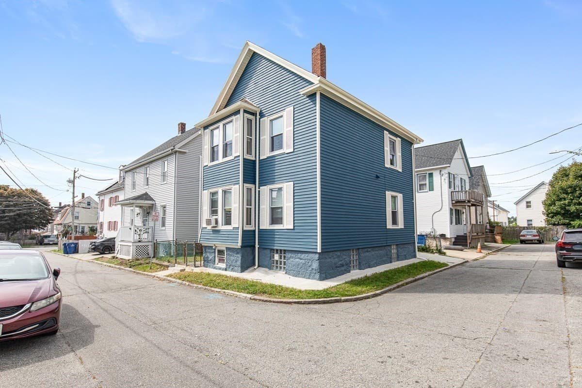 Single Family Residence at 6 Coffin Avenue Ct, New Bedford MA 02746, New Bedford, photo 25 of 26