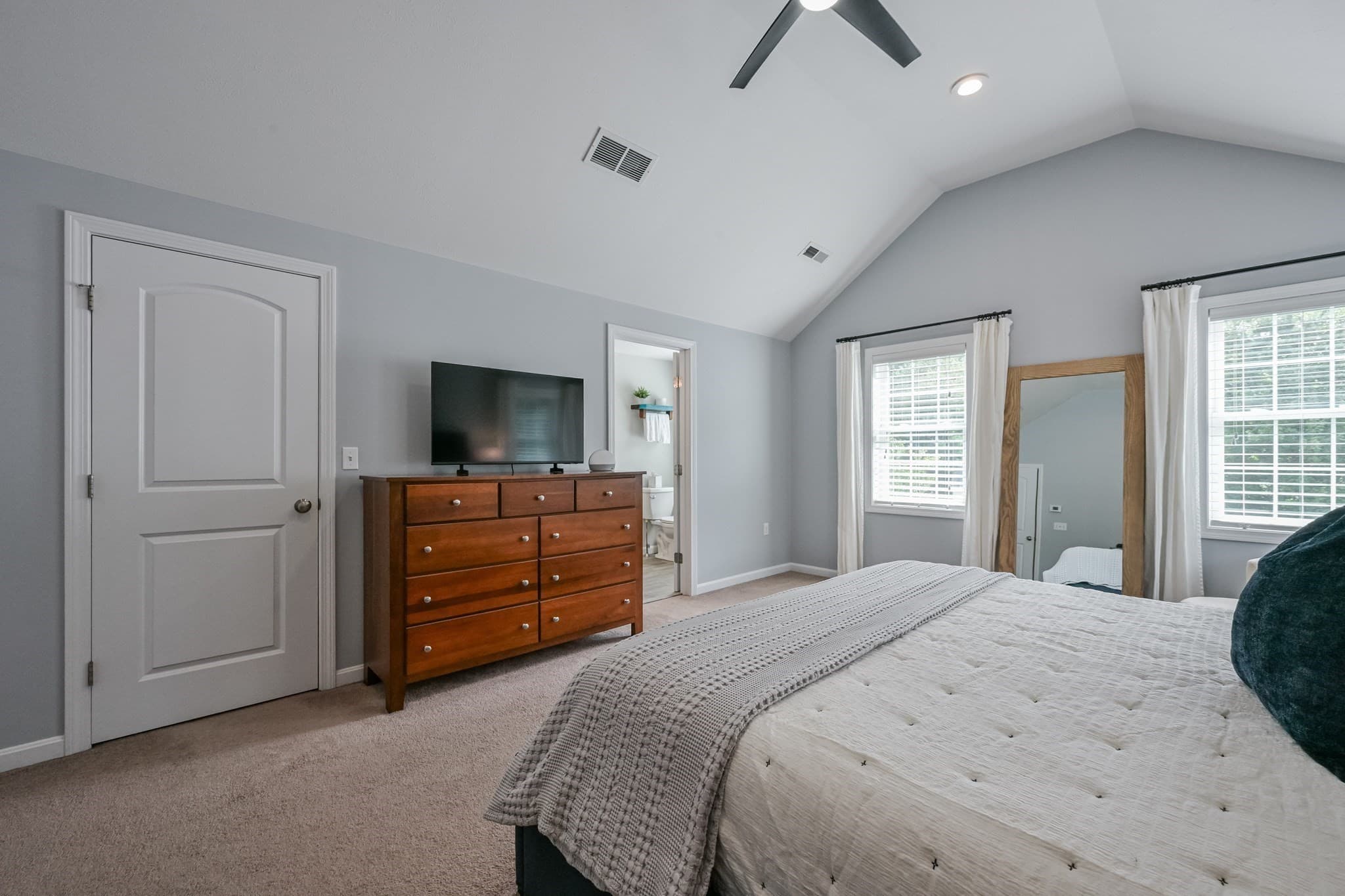 Single Family Residence at 34 Bufton Farm Rd, Clinton MA 01510, Clinton, photo 26 of 42