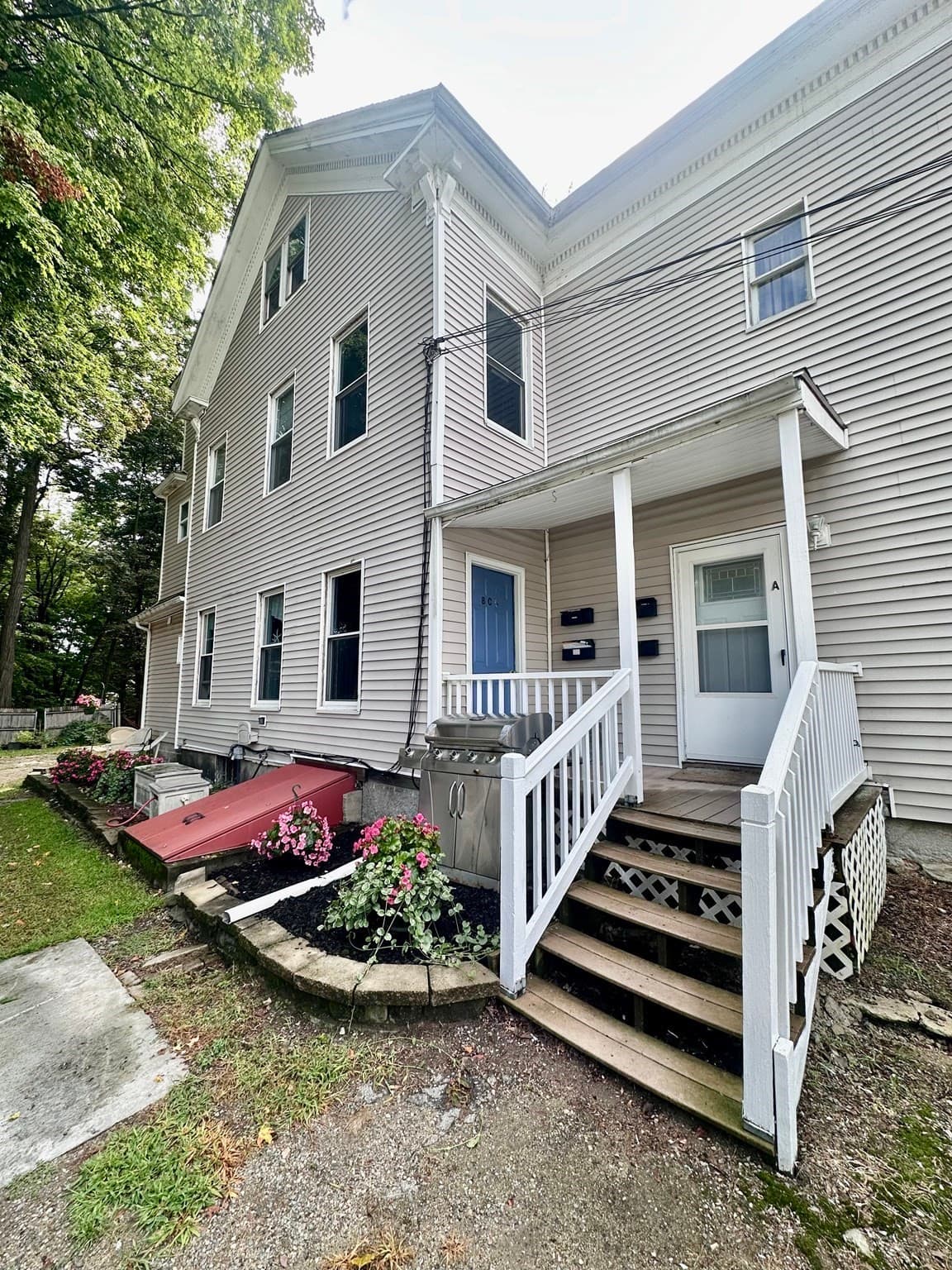 4 Family - 4 Units Up/Down at 40 Central St, West Boylston MA 01583, photo 2 of 23