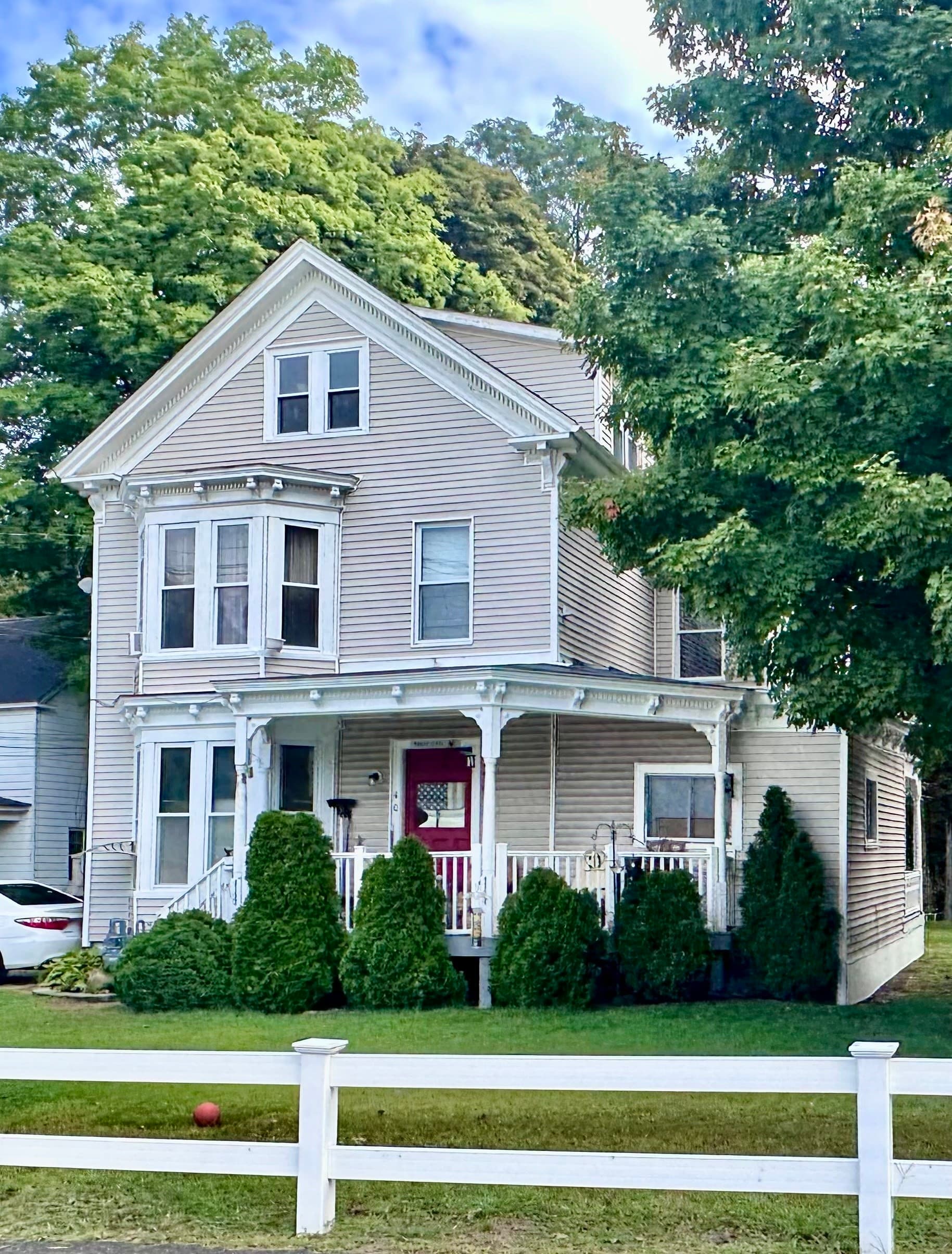 40 Central St, West Boylston MA 01583