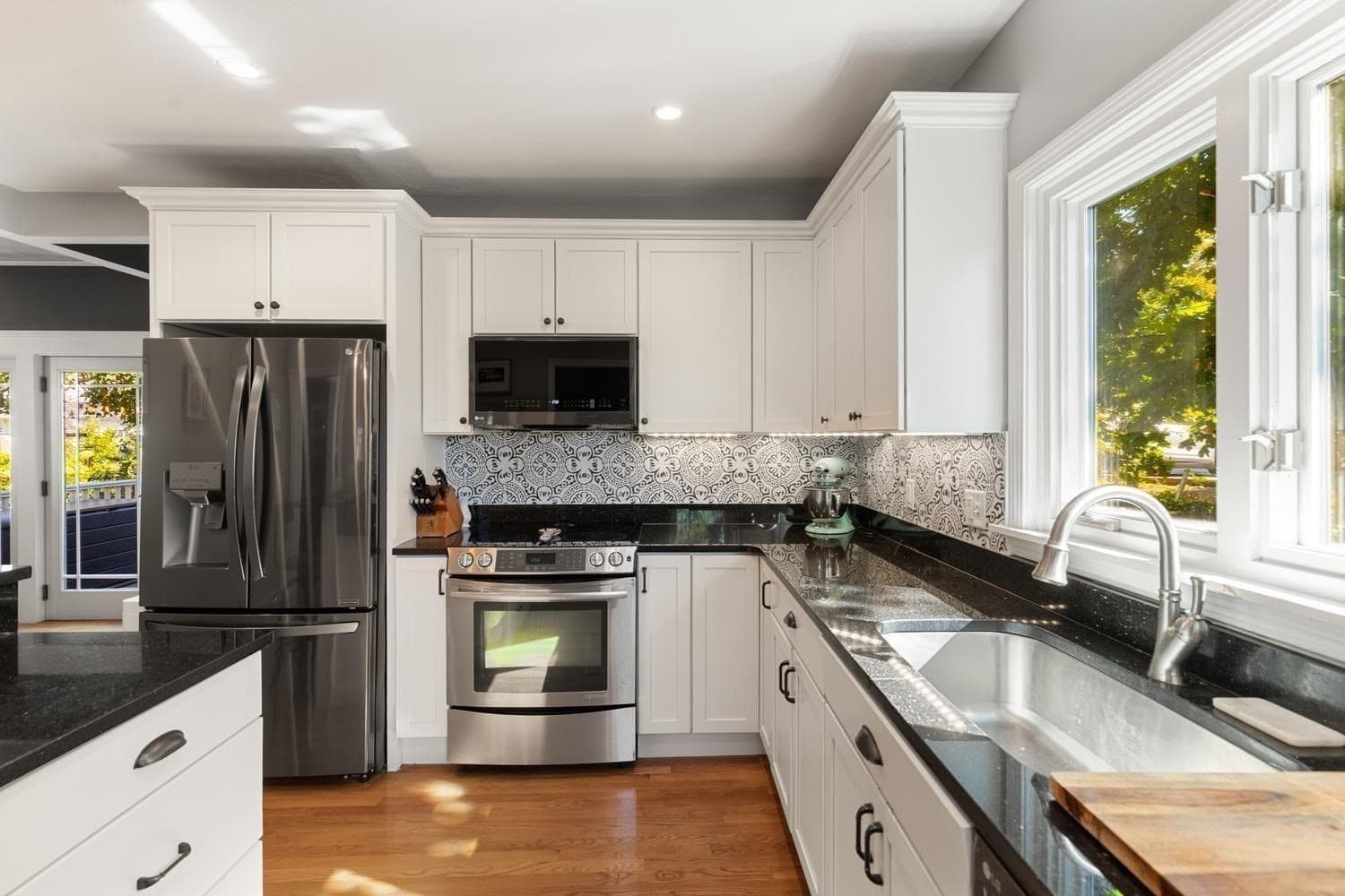 Single Family Residence at 18 Taft St, Quincy MA 02169, Quincy, photo 7 of 40