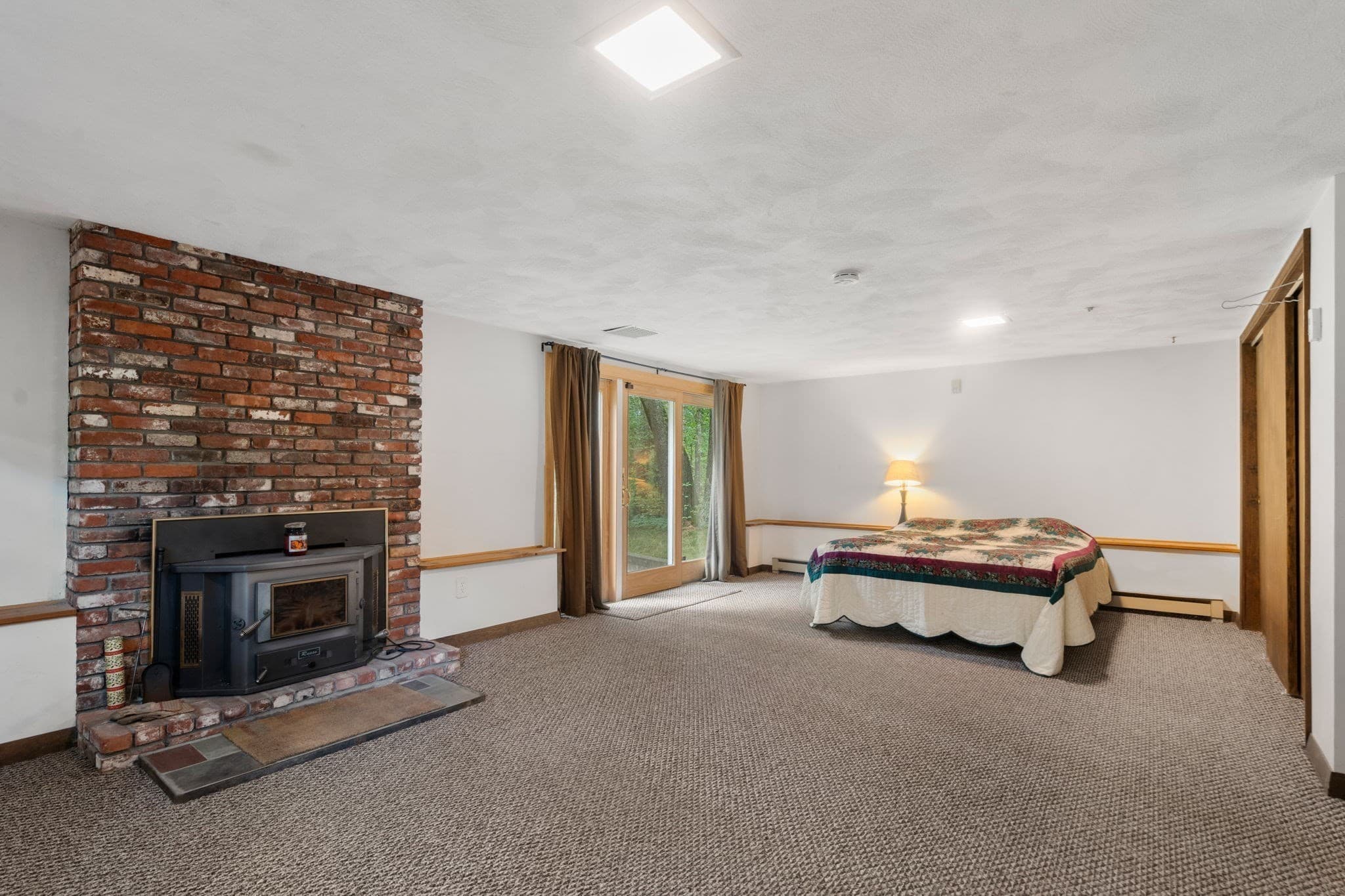 Single Family Residence at 145 White Pond Rd, Hudson MA 01749, Hudson, photo 20 of 36