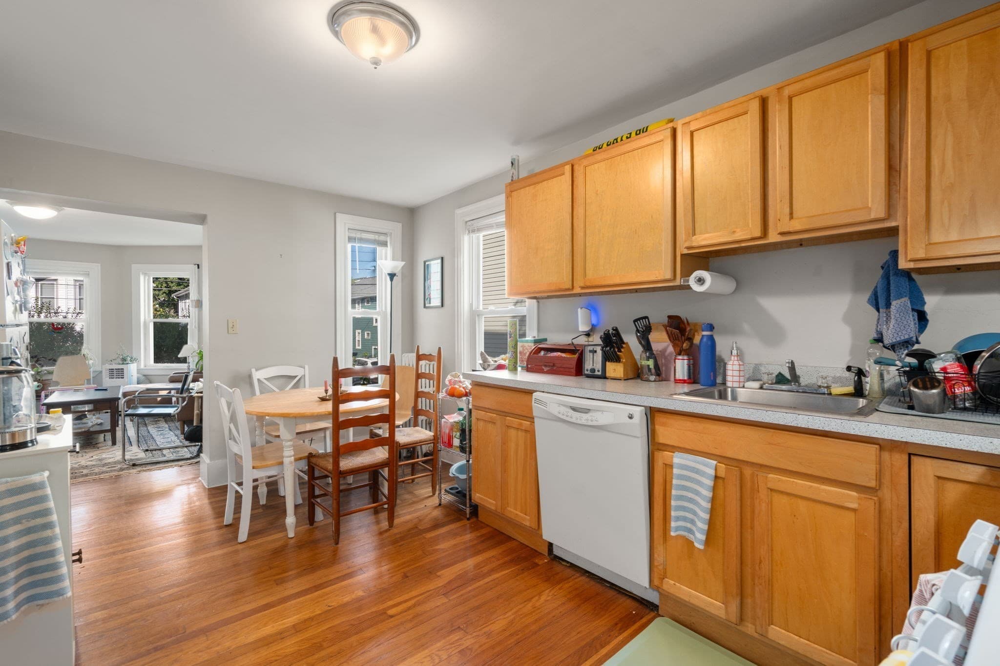 Multi Family at 166 Albion St, Somerville MA 02144, Somerville, photo 3 of 34