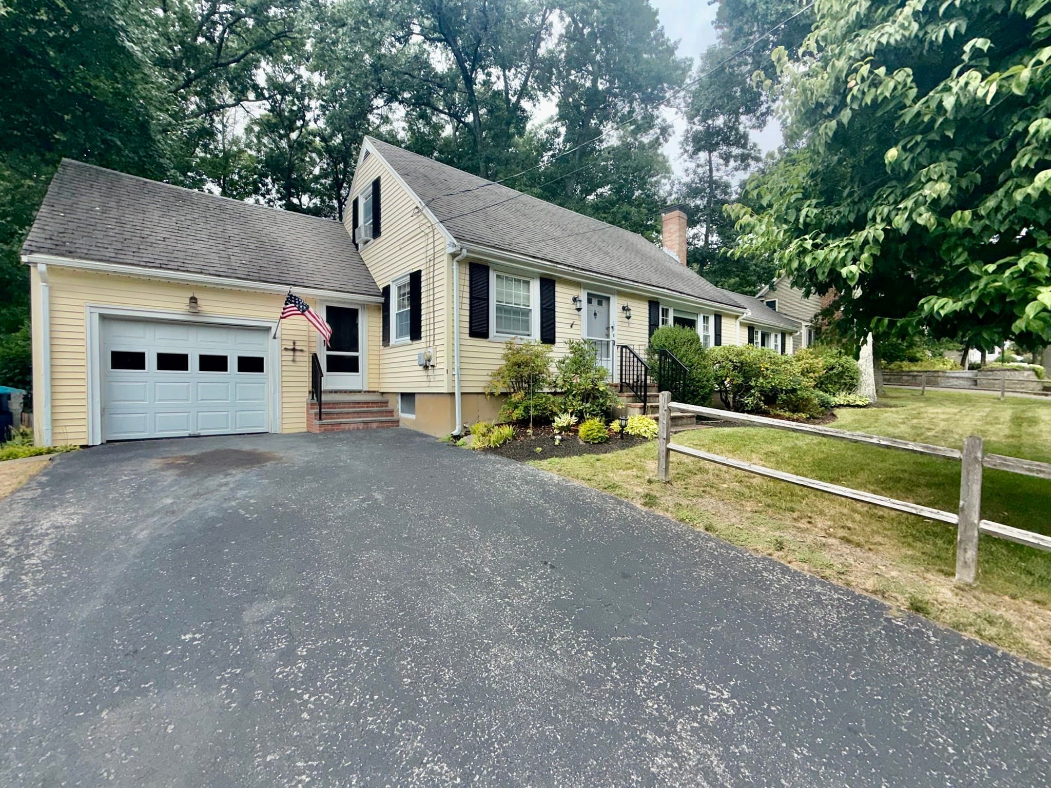Single Family Residence at 130 Central St, North Reading MA 01864, North Reading, photo 2 of 11