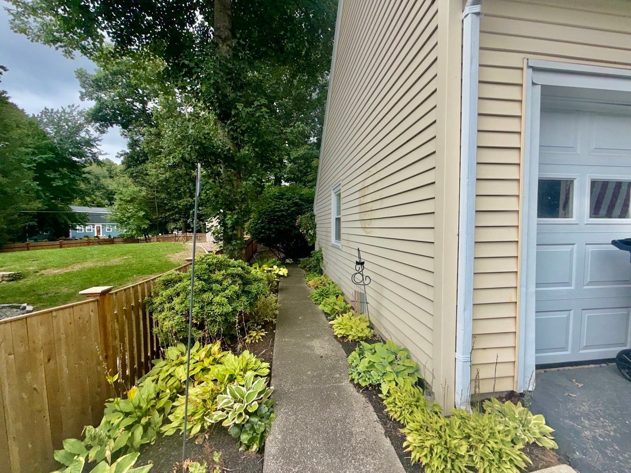 Single Family Residence at 130 Central St, North Reading MA 01864, North Reading, photo 6 of 11