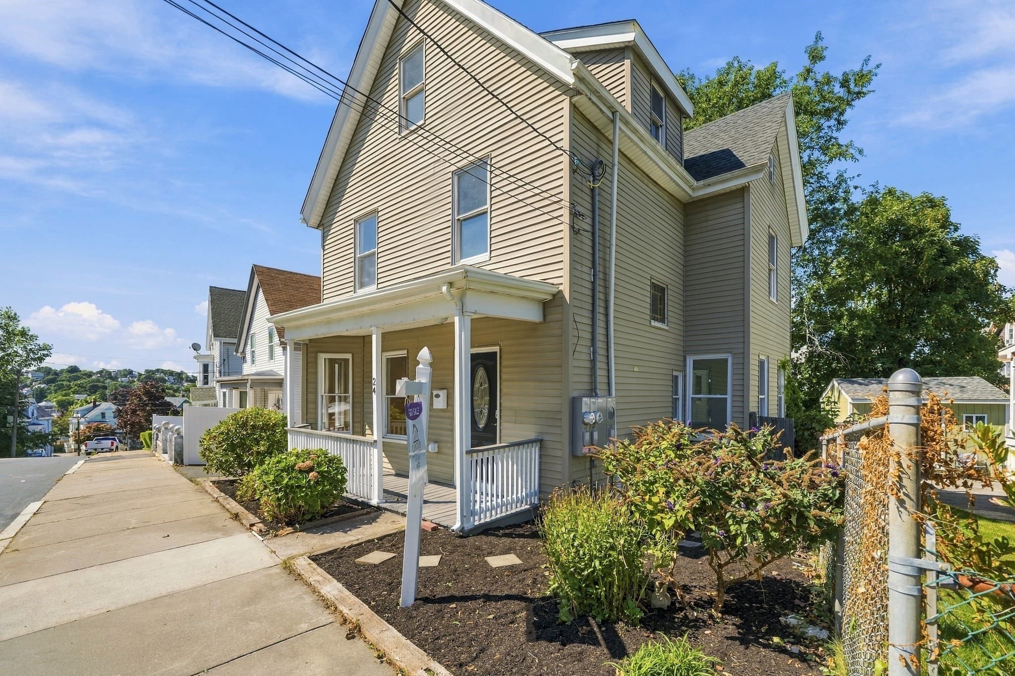 2 Family - 2 Units Up/Down at 24 Birch St, Lynn MA 01902, Lynn, photo 2 of 35