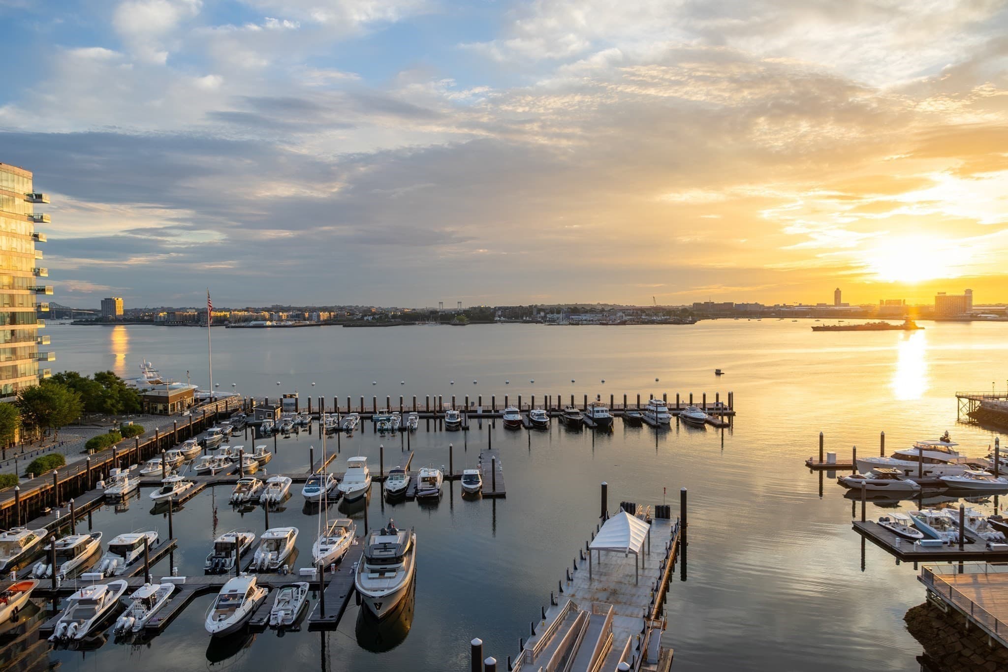 Condominium at 1 Harbor Shore Drive, Boston MA 02210, Boston, photo 4 of 13