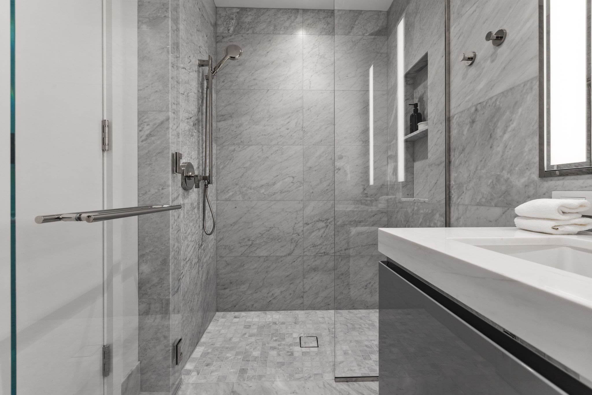 Condominium at 682 Atlantic Avenue # 3702, Boston MA 02110, Boston, photo 11 of 41