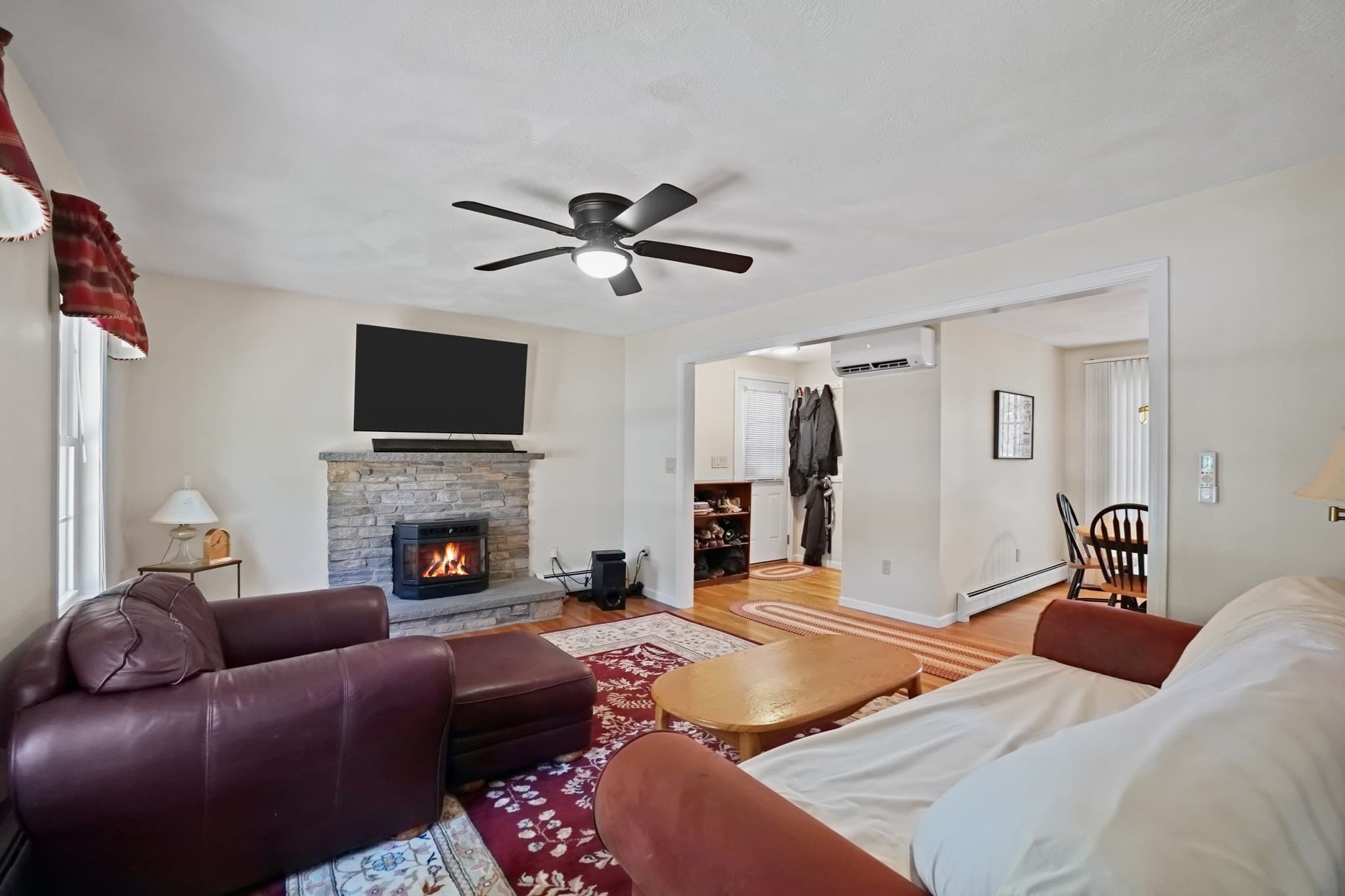 Single Family Residence at 28 Sagewood Cir, Attleboro MA 02703, Attleboro, photo 9 of 23