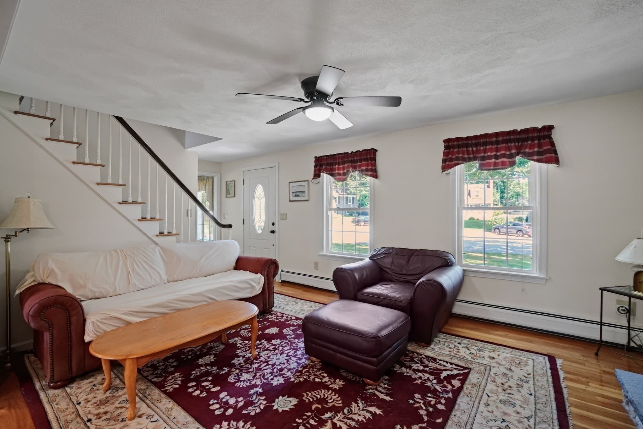 Single Family Residence at 28 Sagewood Cir, Attleboro MA 02703, Attleboro, photo 8 of 23