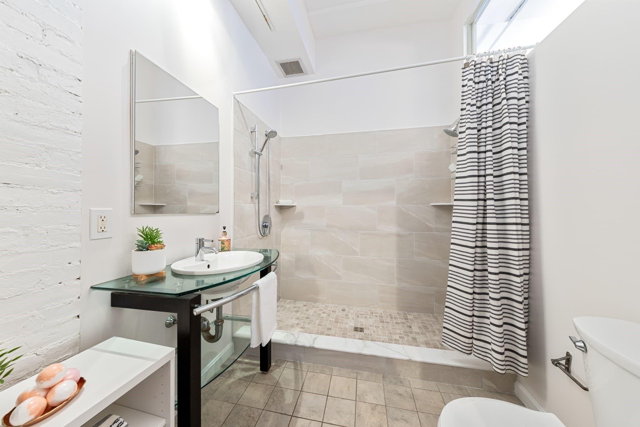 Condominium at 69 Harvey St # 3, Cambridge MA 02141, Cambridge, photo 11 of 27