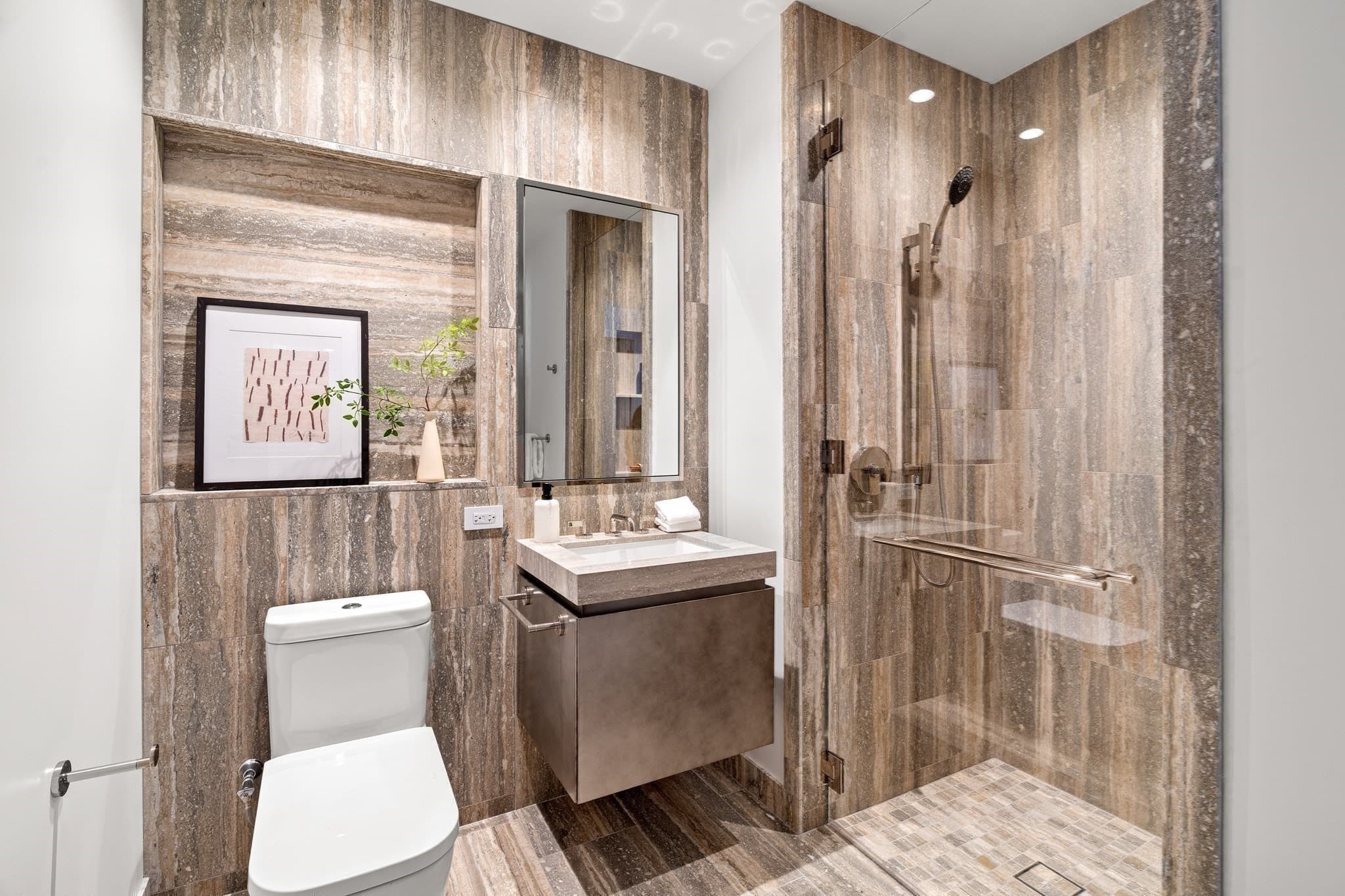 Condominium at 682 Atlantic Avenue # 3707, Boston MA 02110, Boston, photo 13 of 42