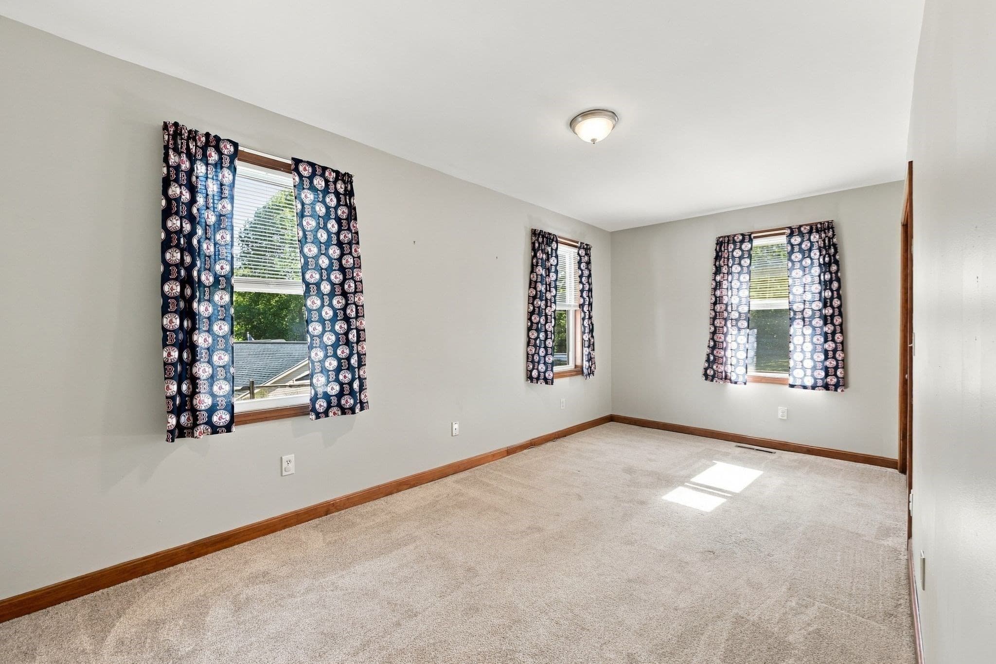 Single Family Residence at 16 Oak St, Southwick MA 01077, Southwick, photo 33 of 41