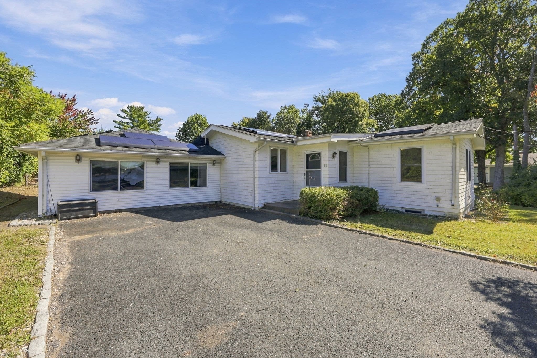Single Family Residence at 16 Oak St, Southwick MA 01077, Southwick, photo 4 of 41
