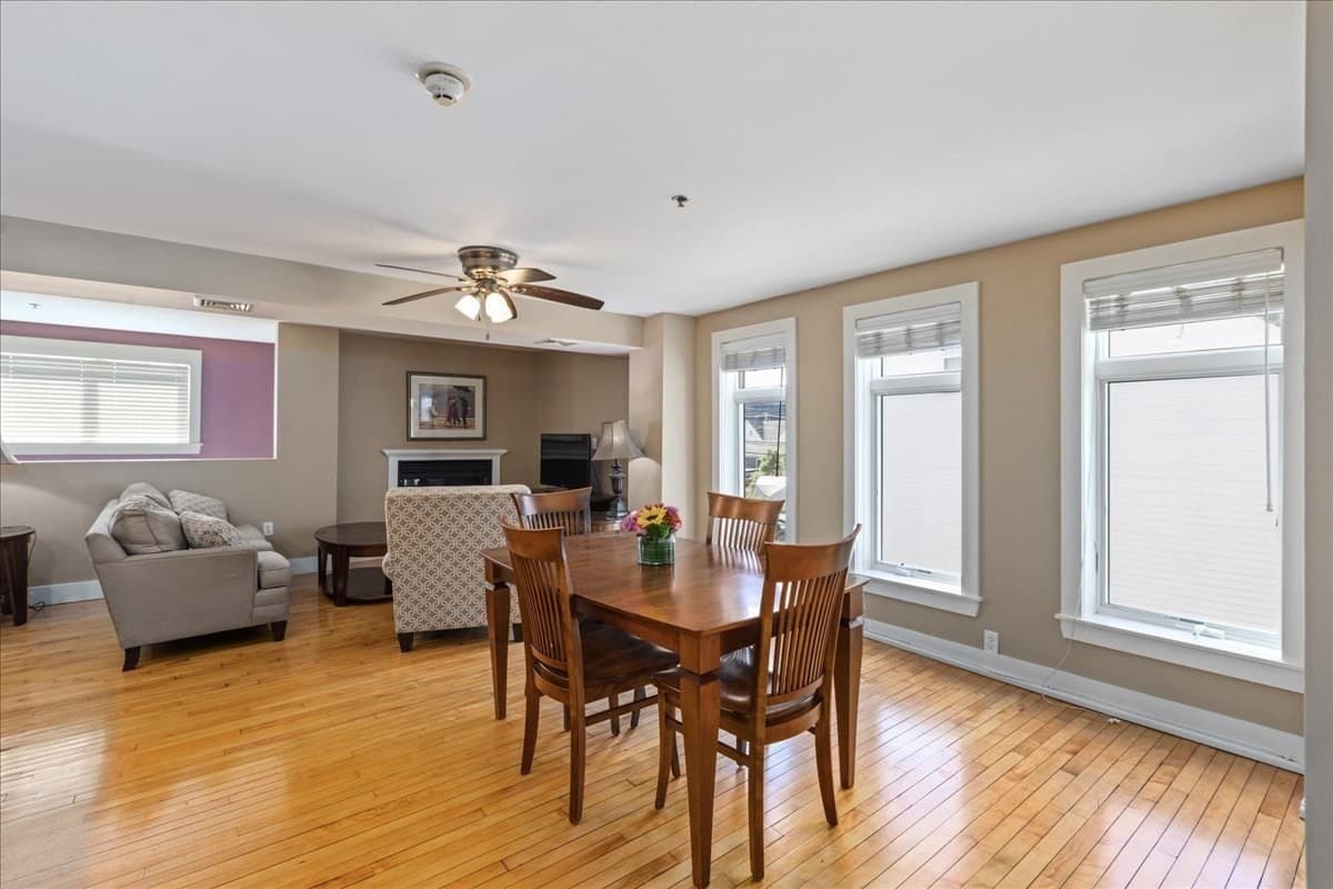 Condominium at 4 Mechanic St # 1, Merrimac MA 01860, Merrimac, photo 9 of 32