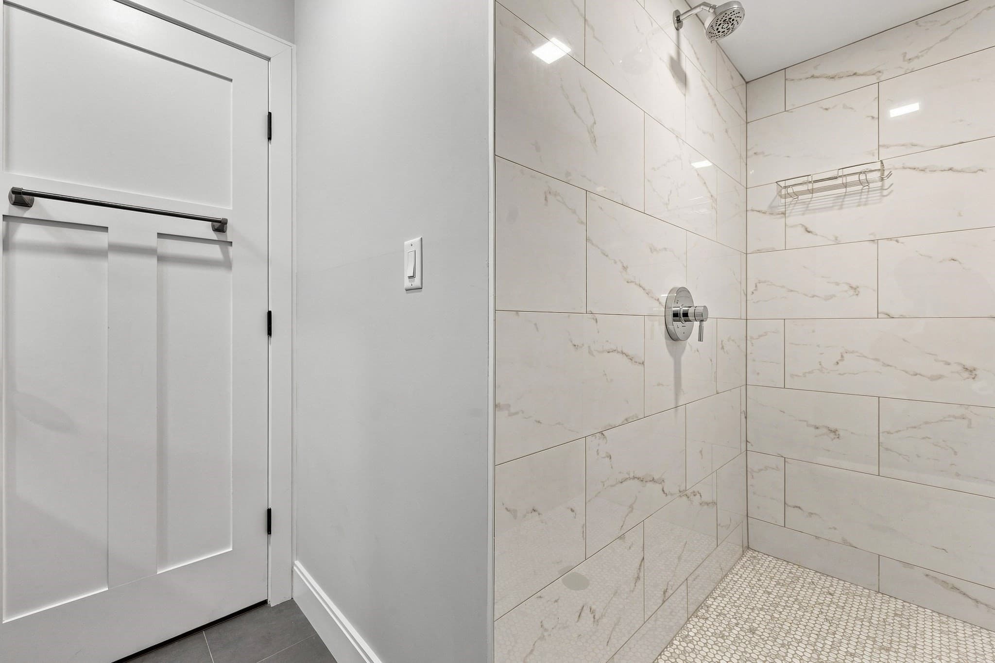 Condominium at 1721 Centre St # 204, Boston MA 02132, Boston, photo 14 of 31