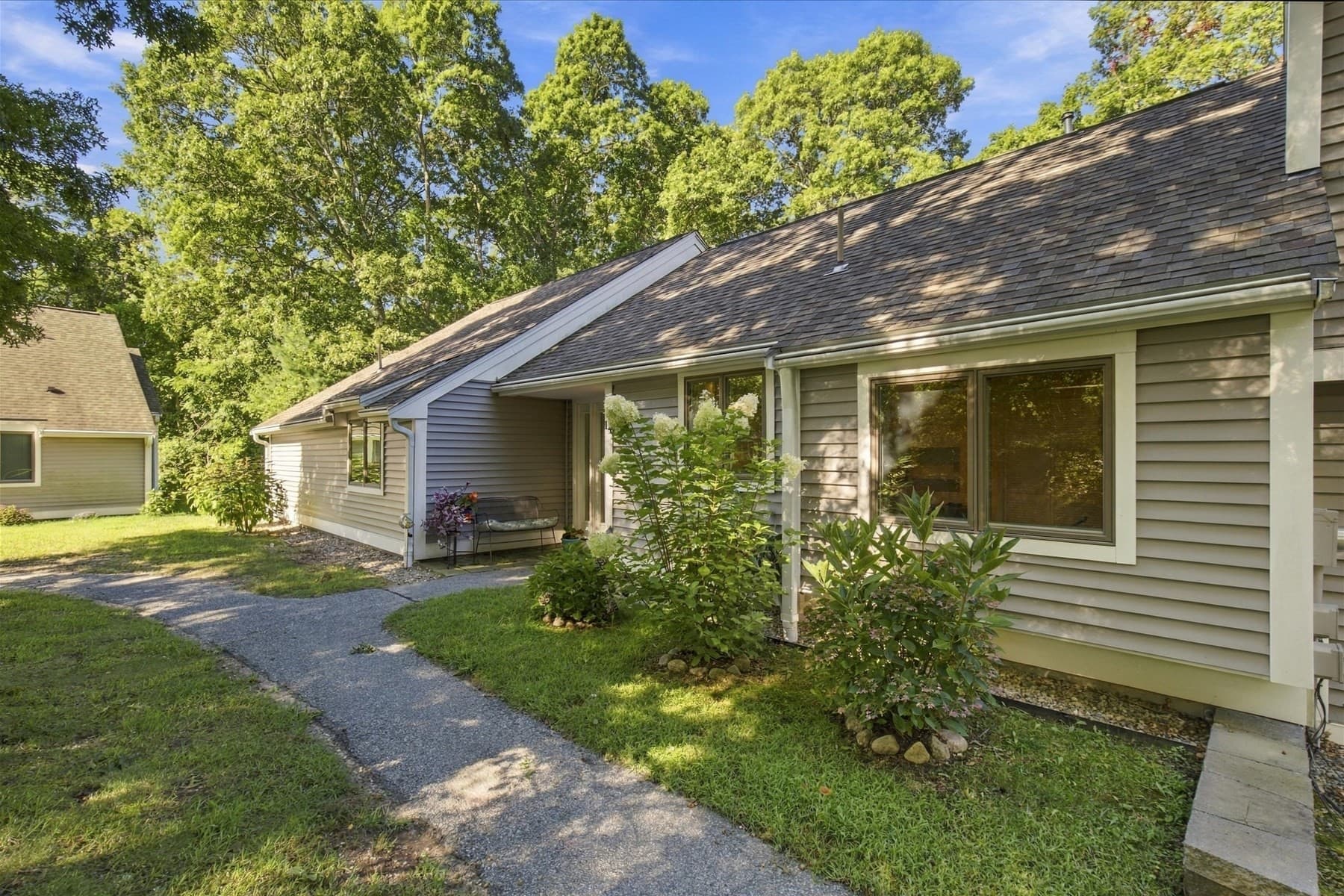 14 Woodrise # 14, Falmouth MA 02540
